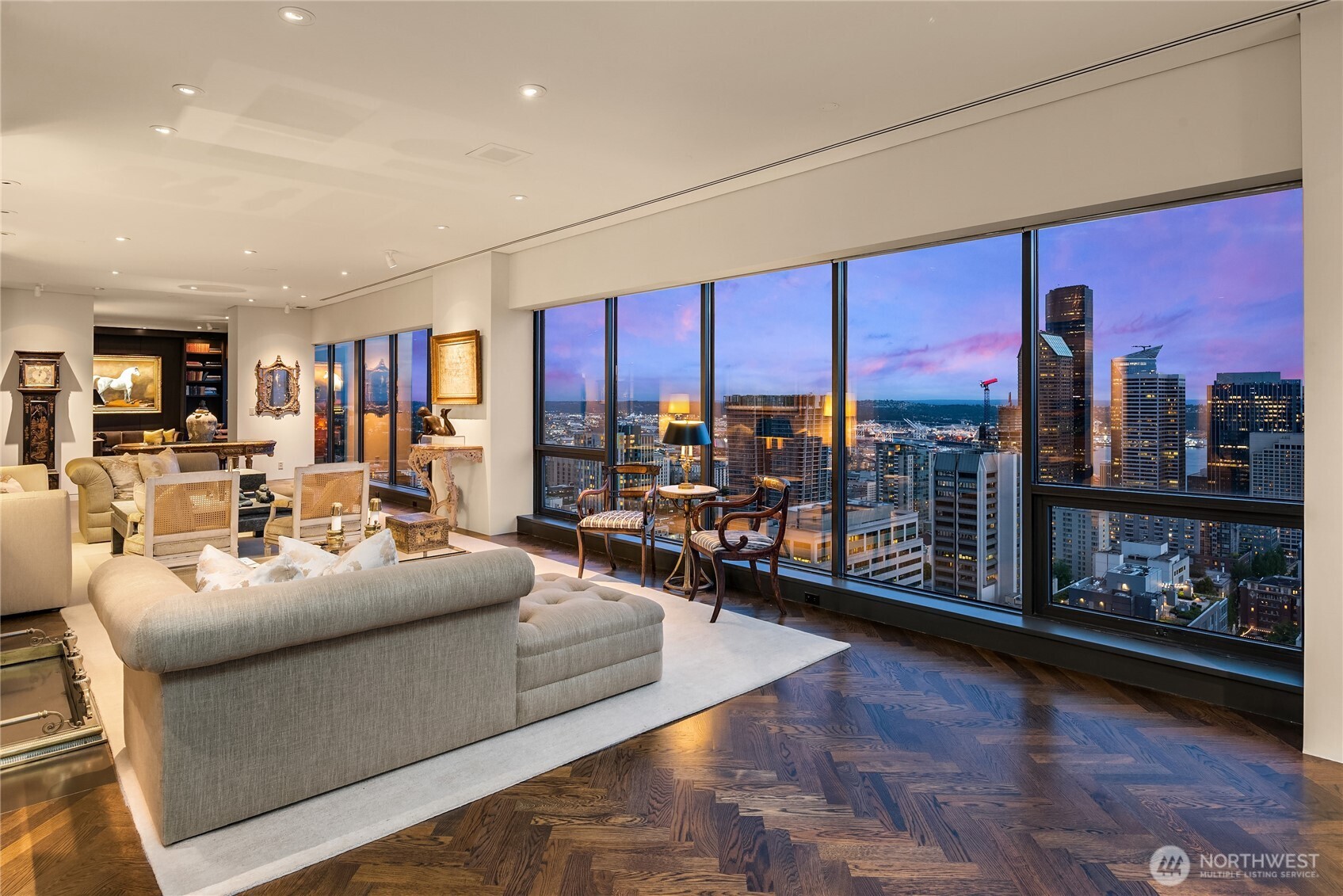 1301 Spring Street Unit: PH32