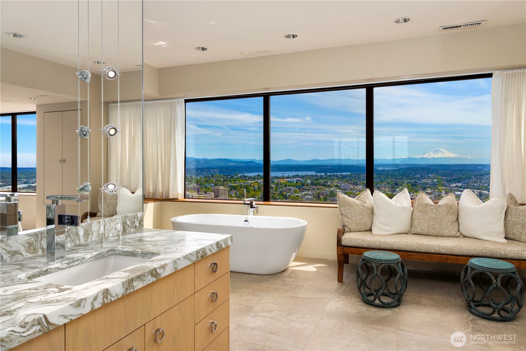 1301 Spring Street Unit: PH32