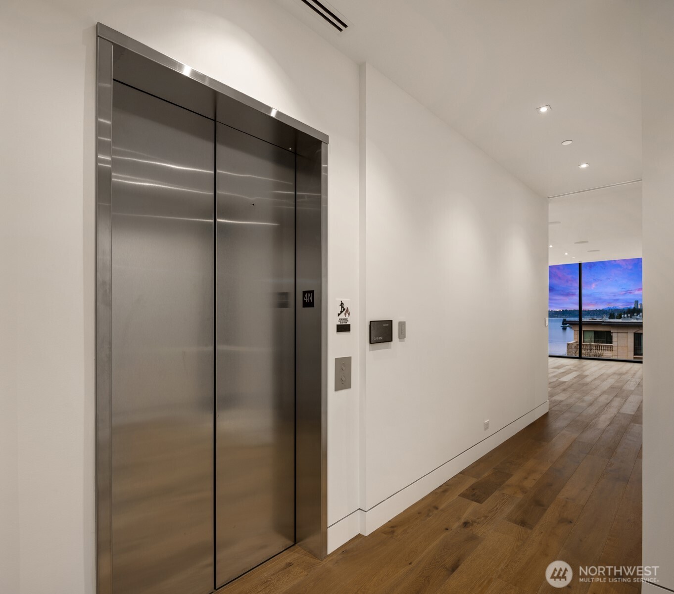 8 100th Avenue NE Unit: 401