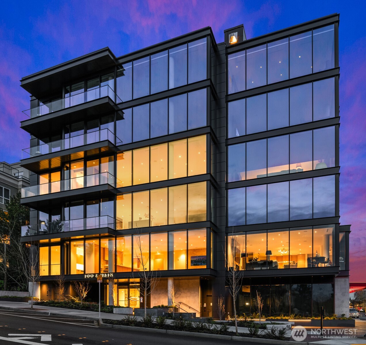 8 100th Avenue NE Unit: 401