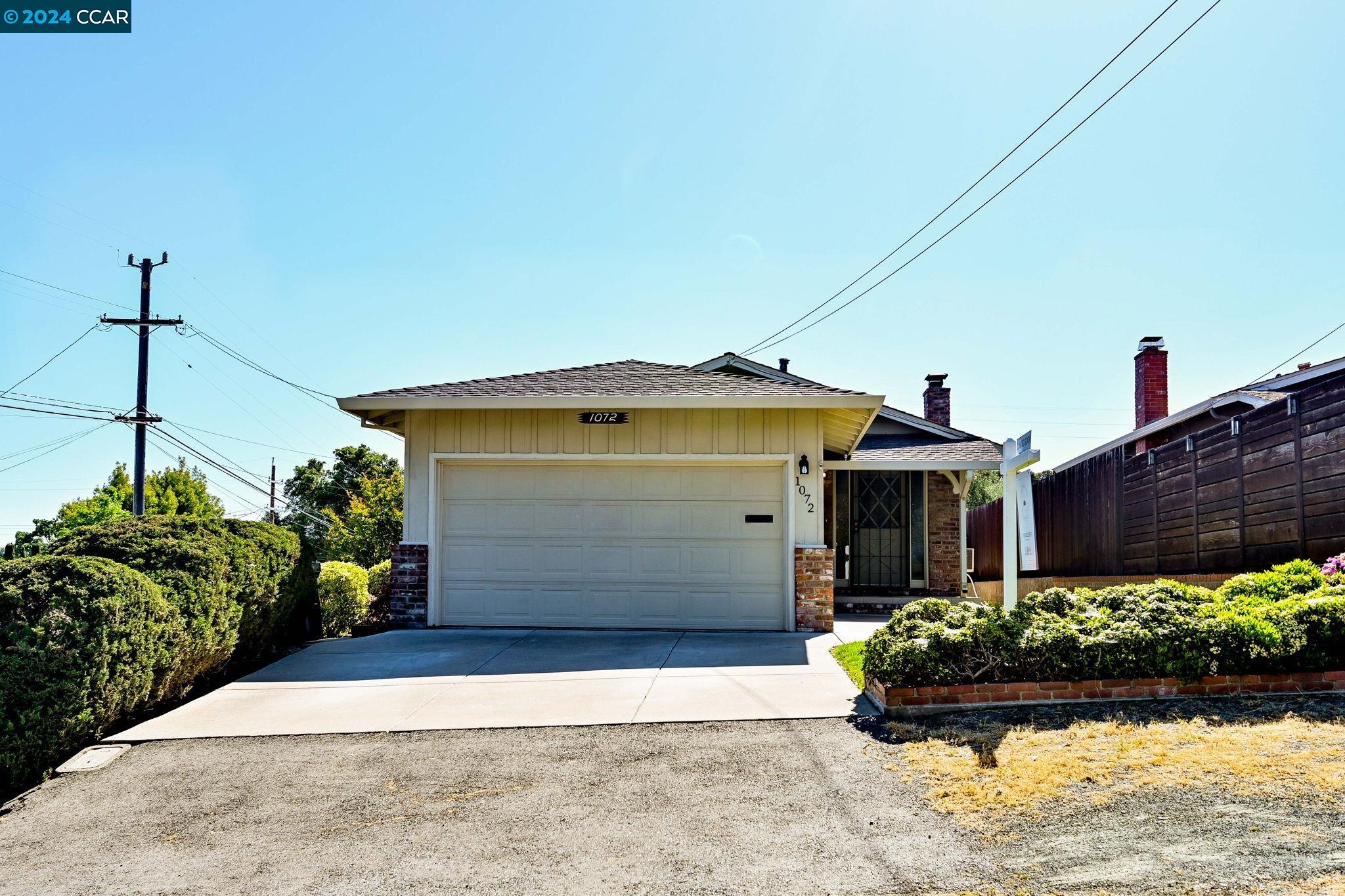 1072 Plaza Dr