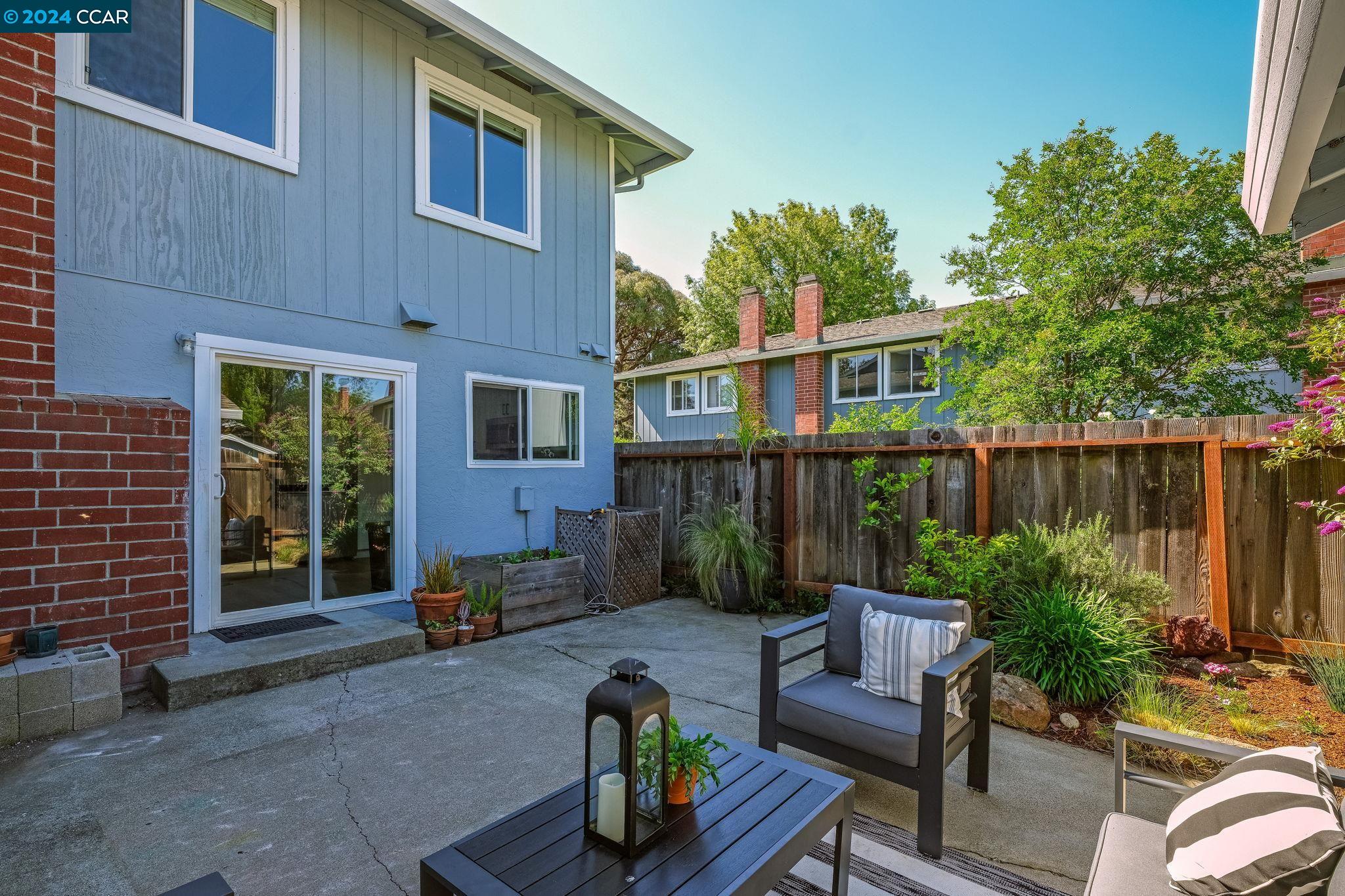 1451 Saint James Pkwy