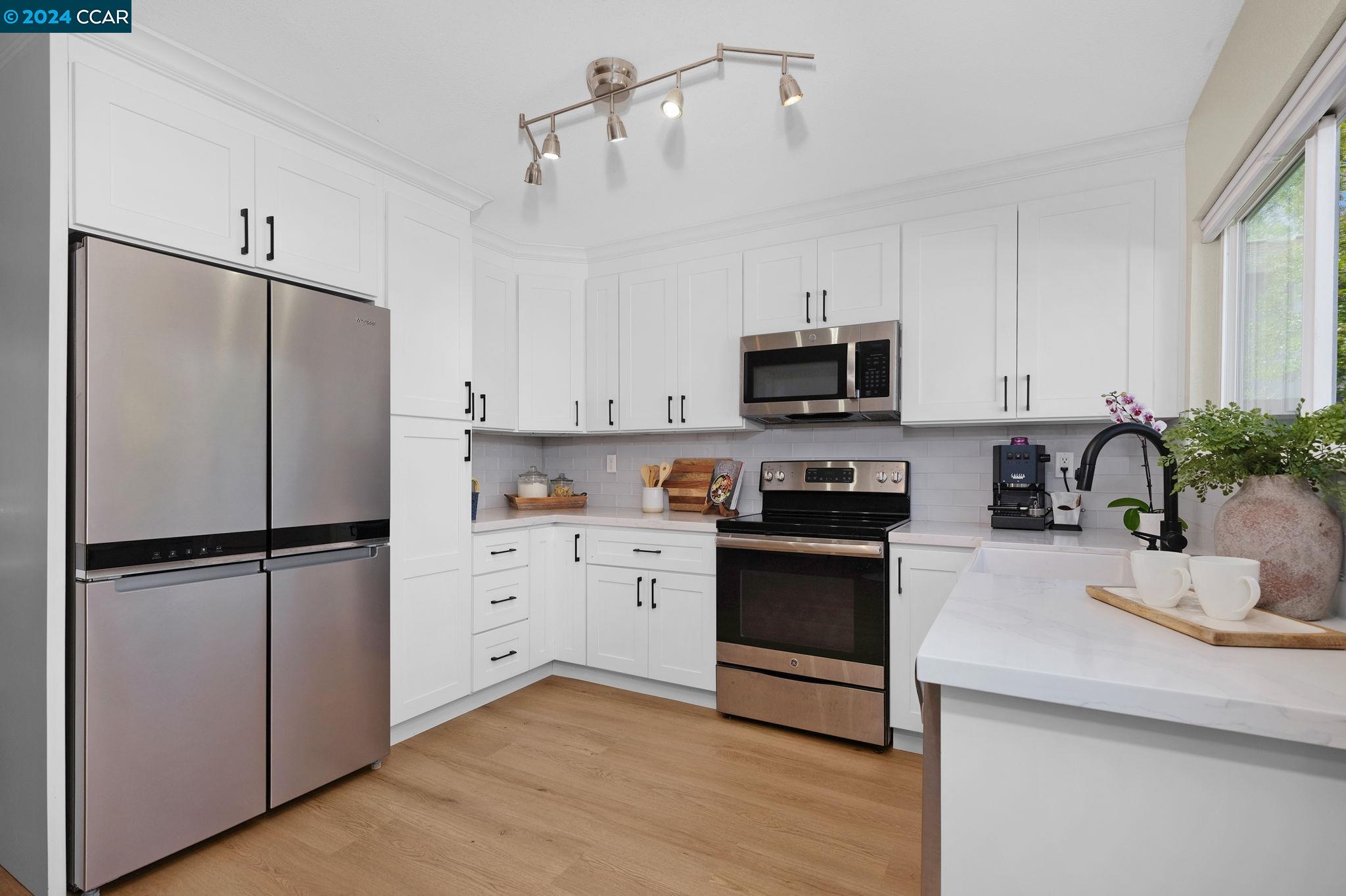 1451 Saint James Pkwy