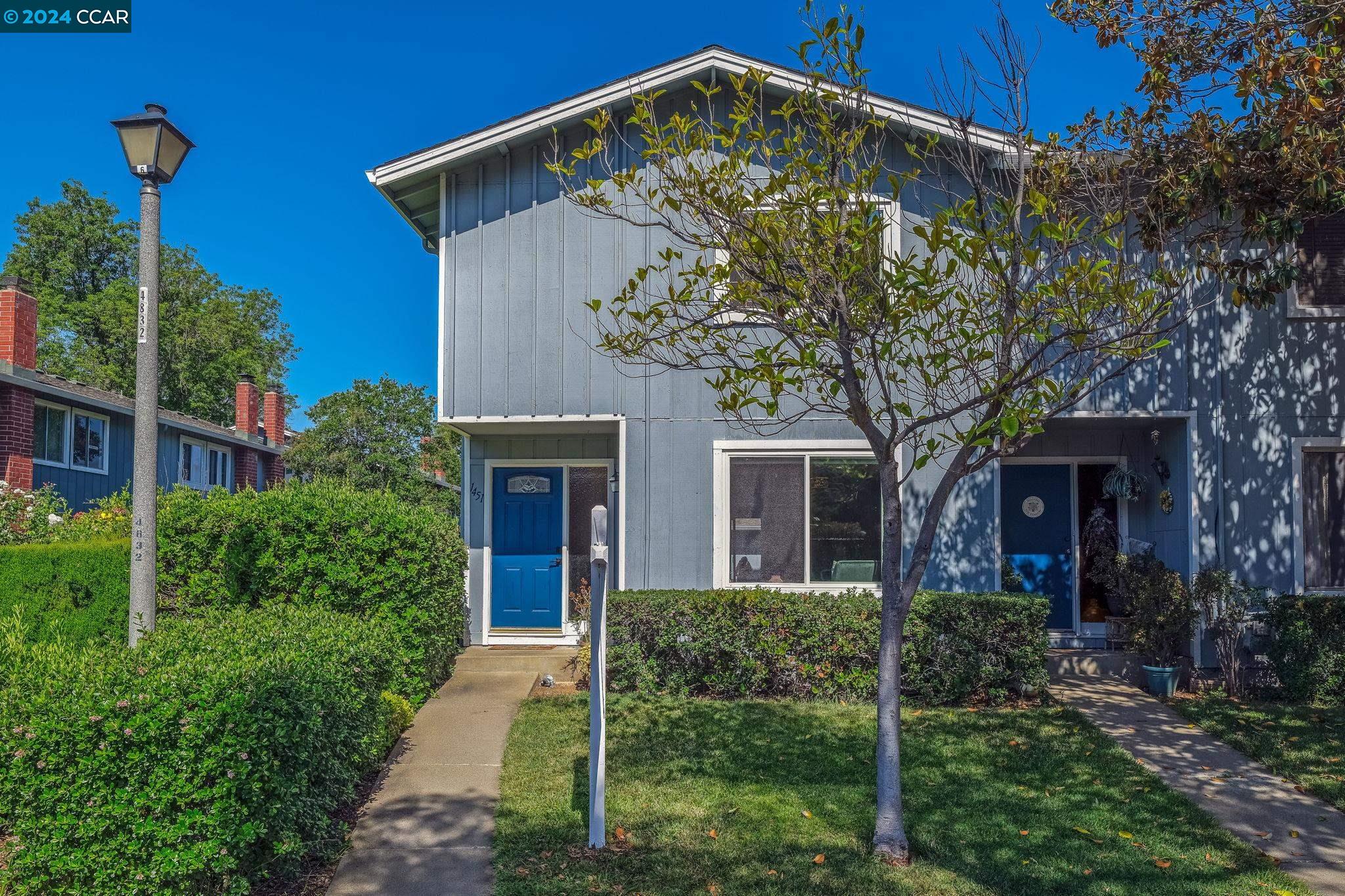 1451 Saint James Pkwy