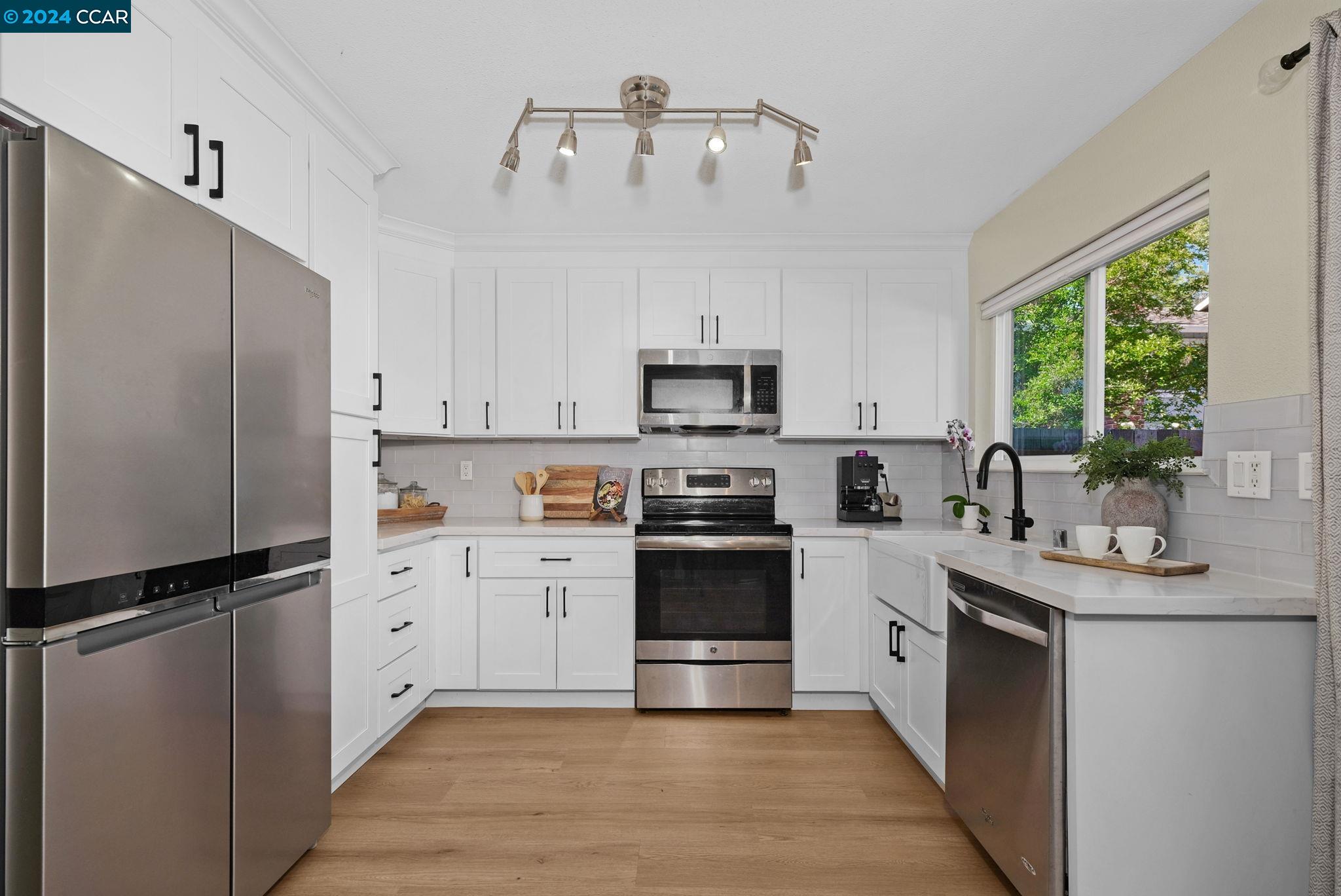 1451 Saint James Pkwy