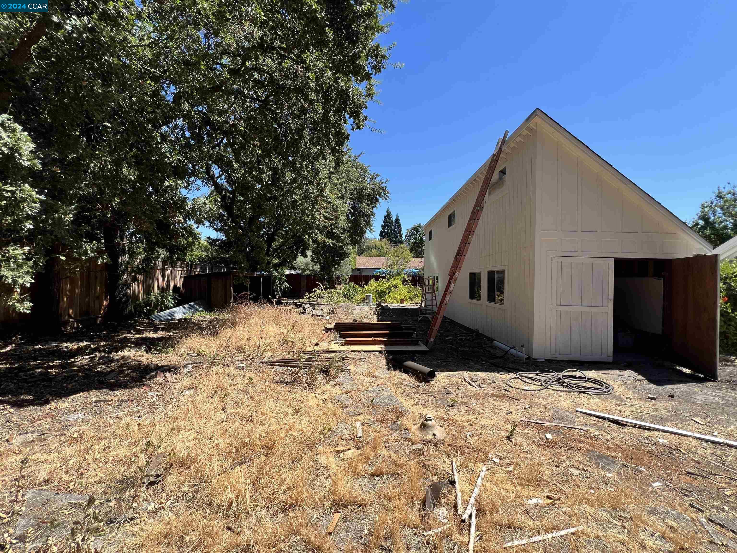 32 Meadow Ct
