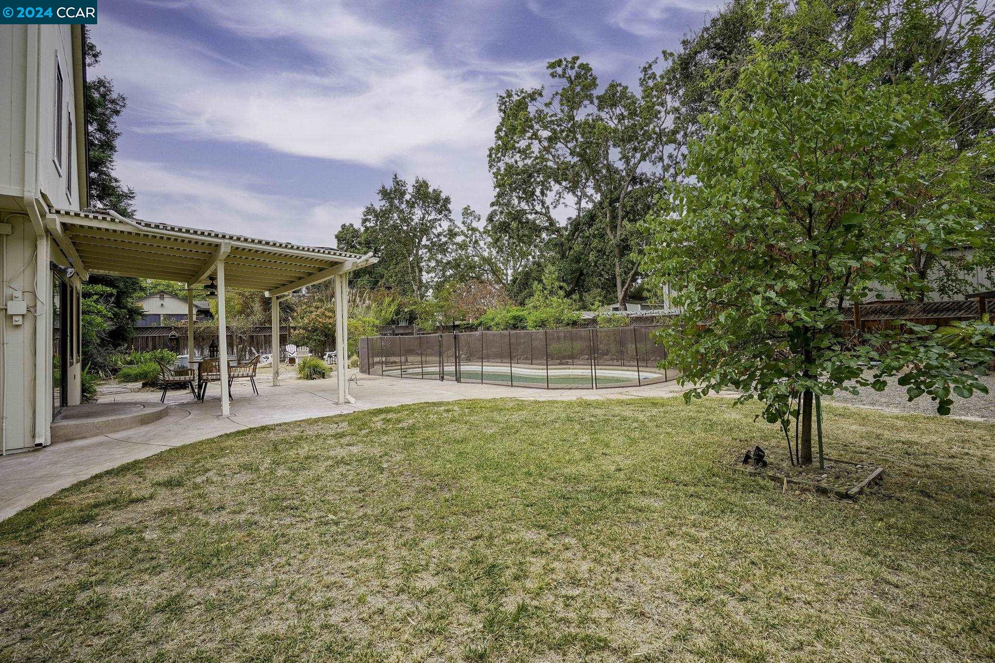195 Pleasant Valley Dr