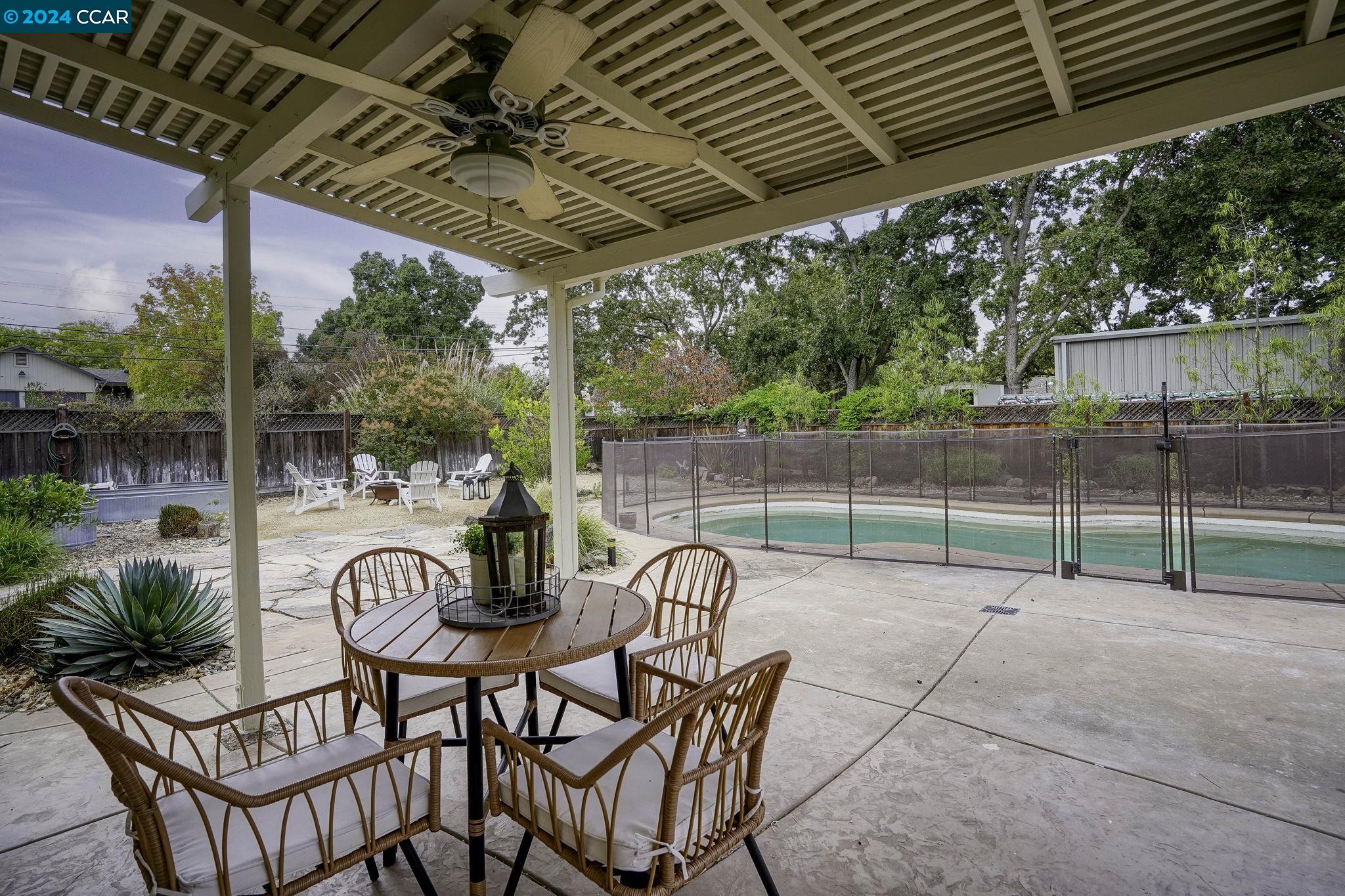 195 Pleasant Valley Dr
