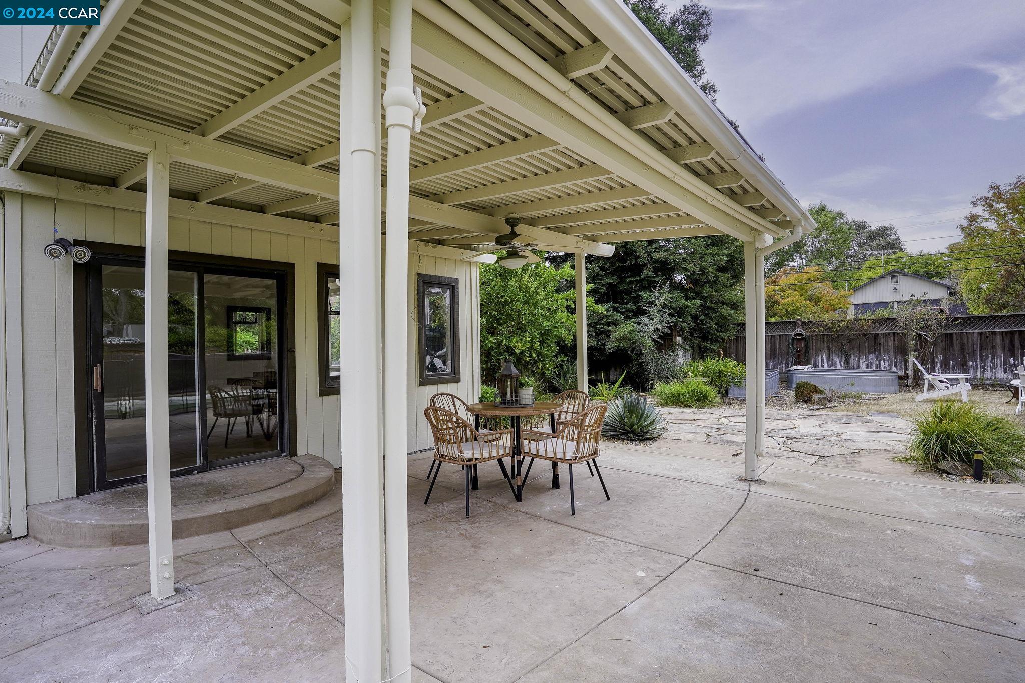 195 Pleasant Valley Dr
