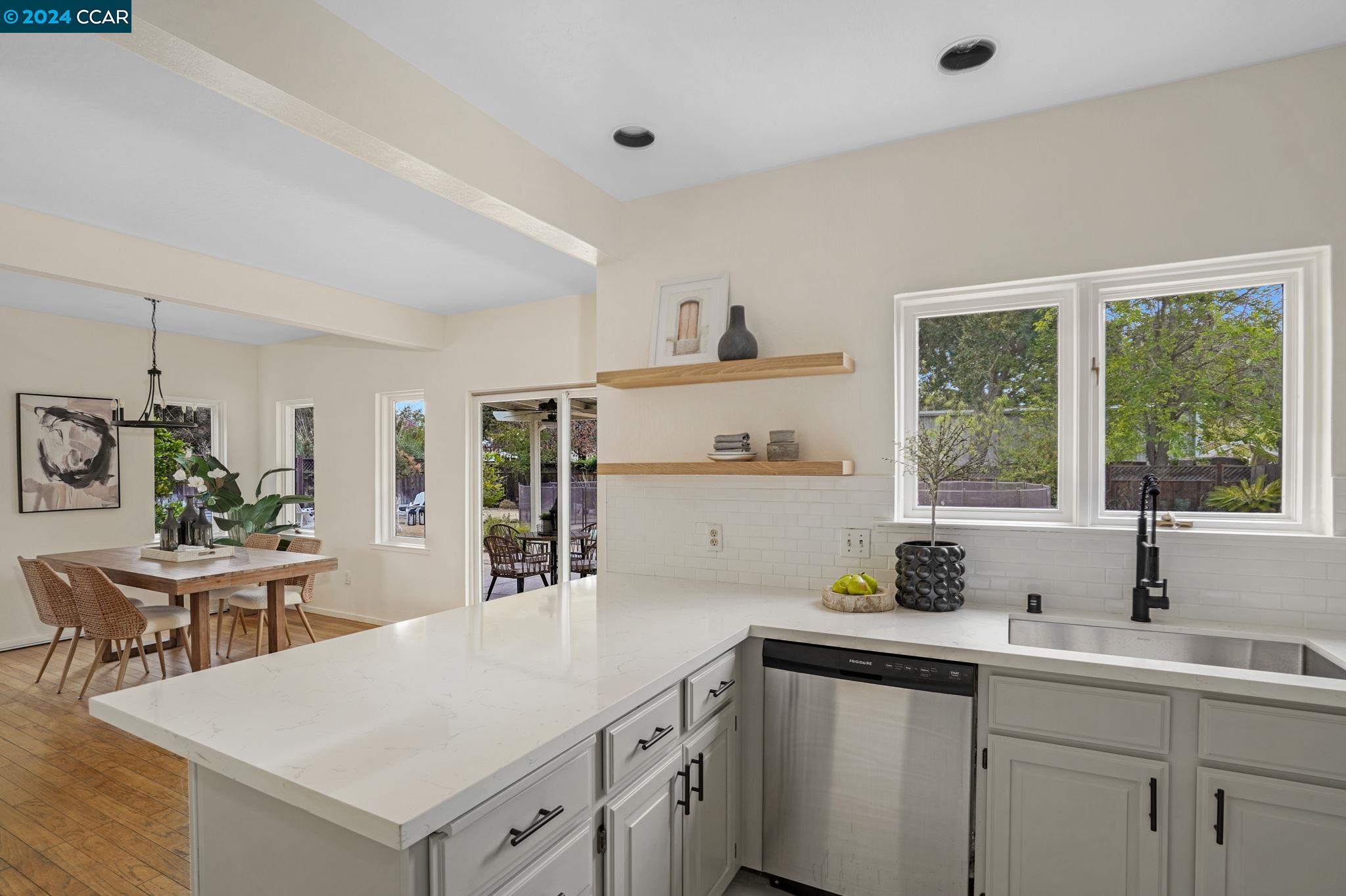 195 Pleasant Valley Dr