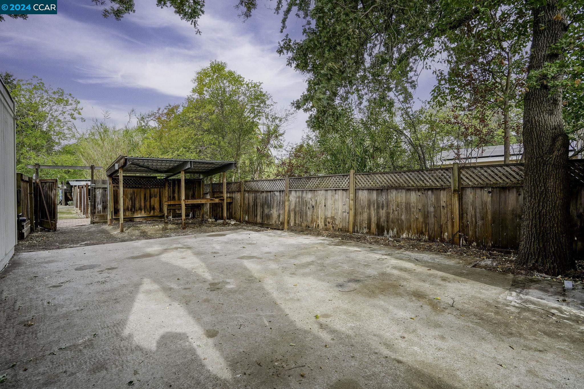 195 Pleasant Valley Dr
