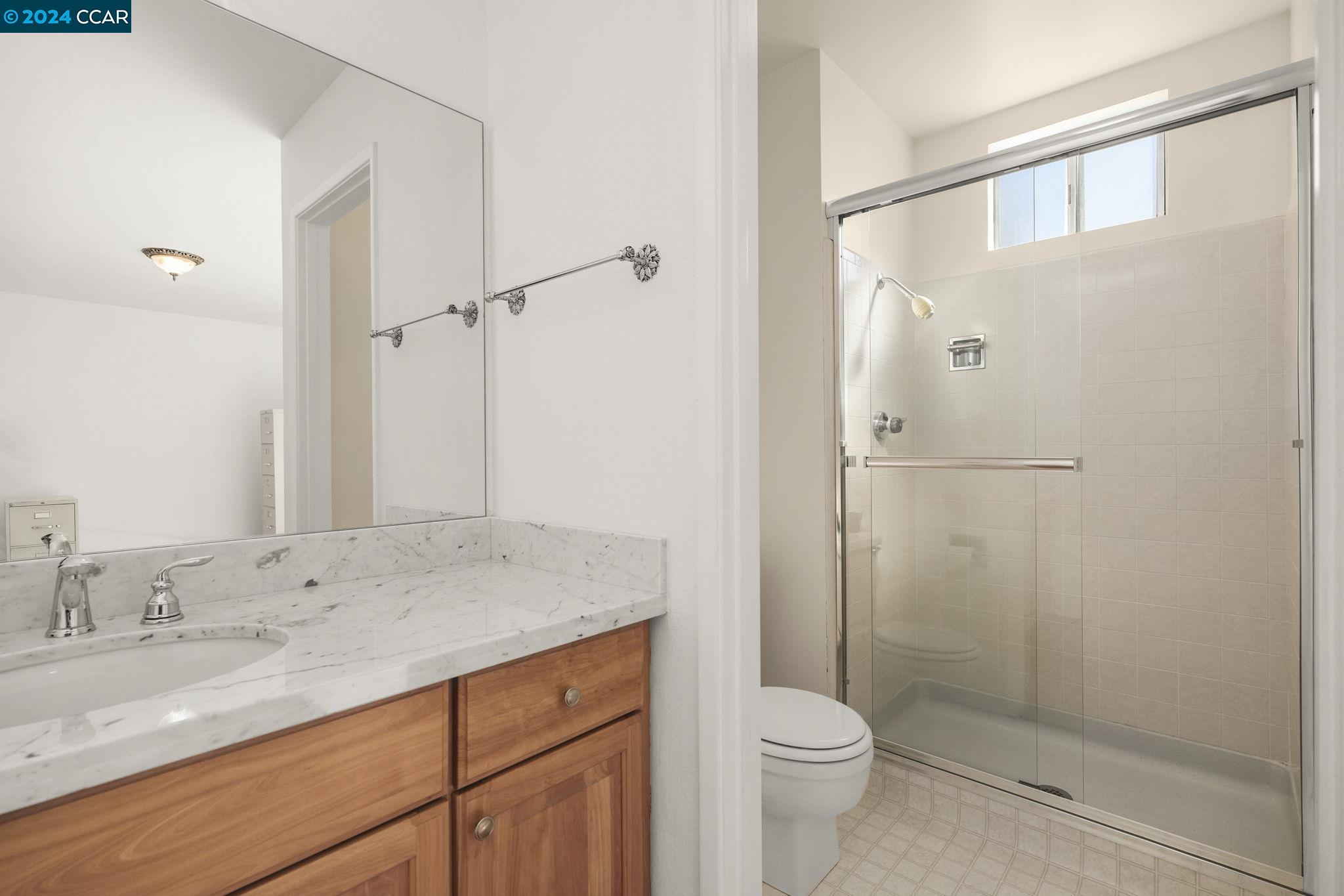 6512 Manhatten Ct