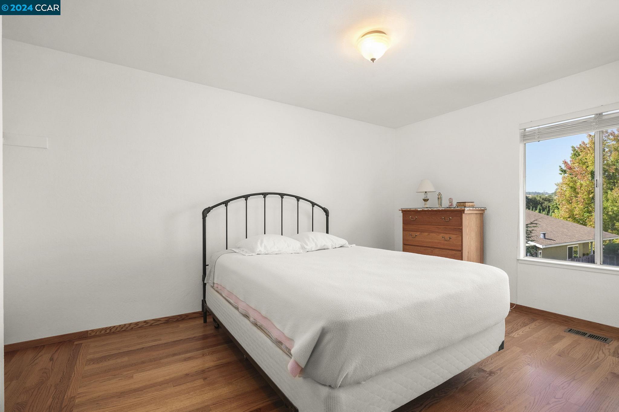 6512 Manhatten Ct