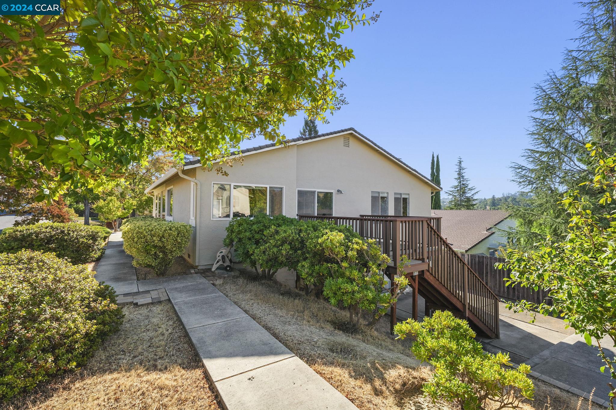 6512 Manhatten Ct
