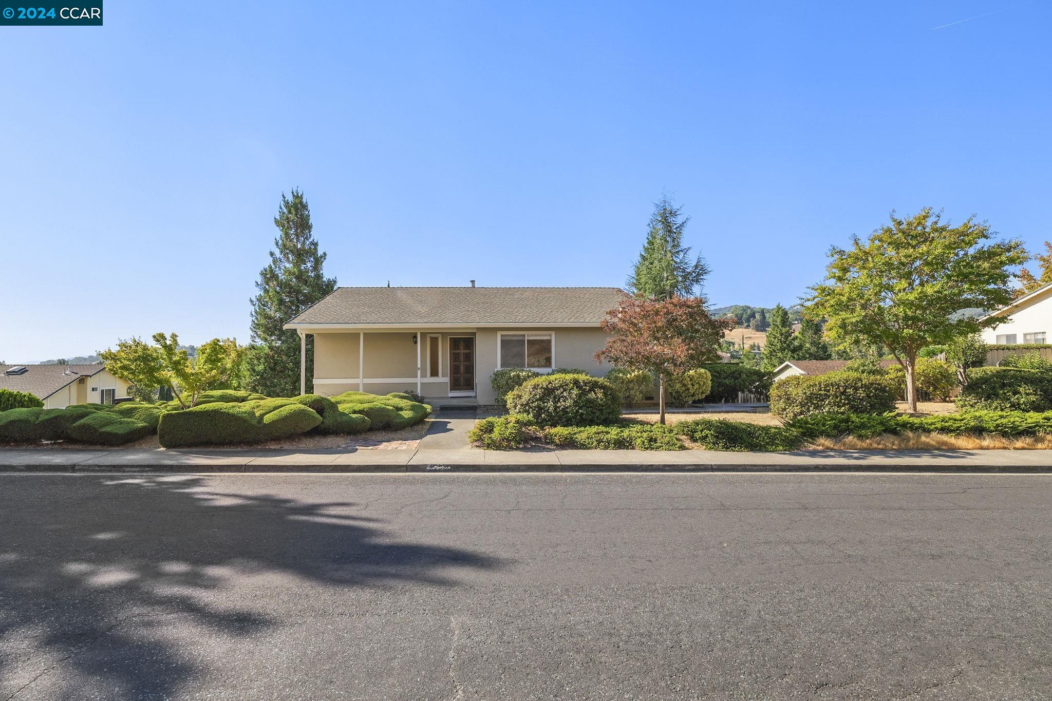 6512 Manhatten Ct