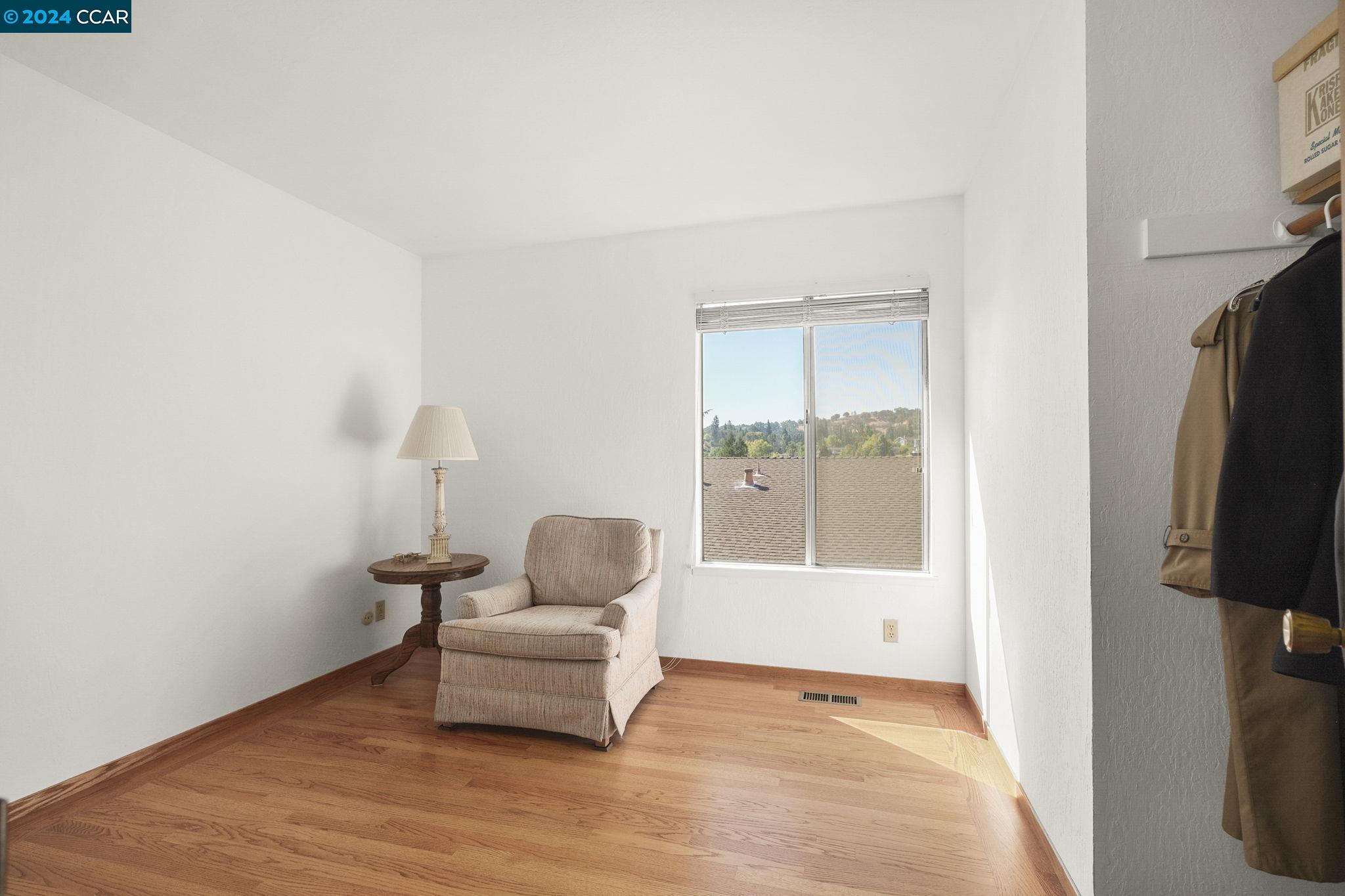 6512 Manhatten Ct