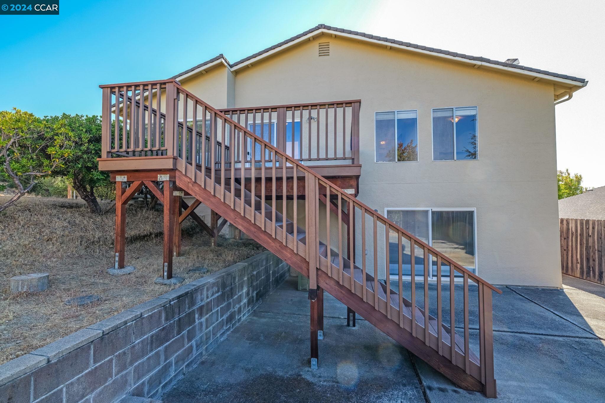 6512 Manhatten Ct