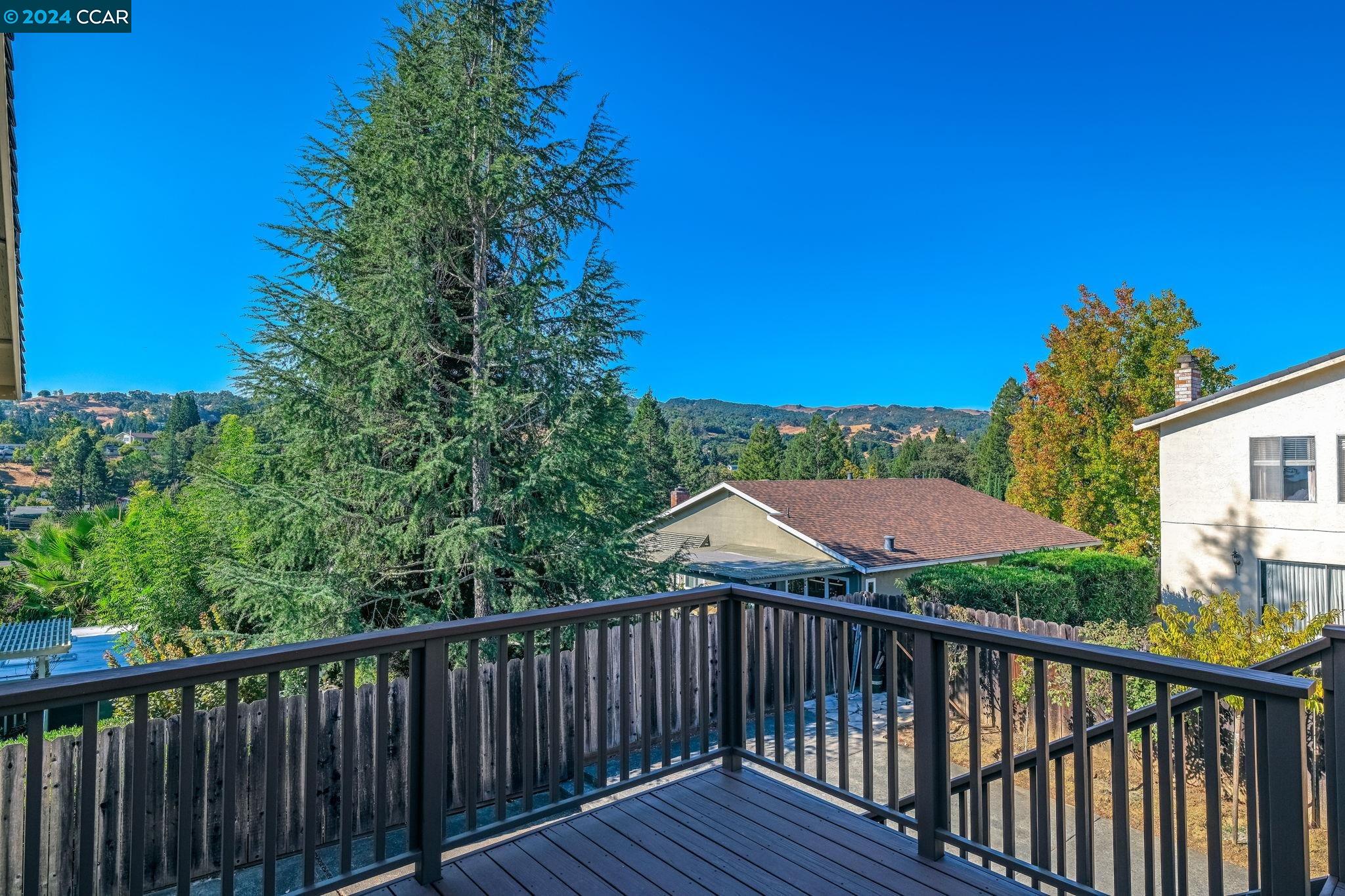6512 Manhatten Ct