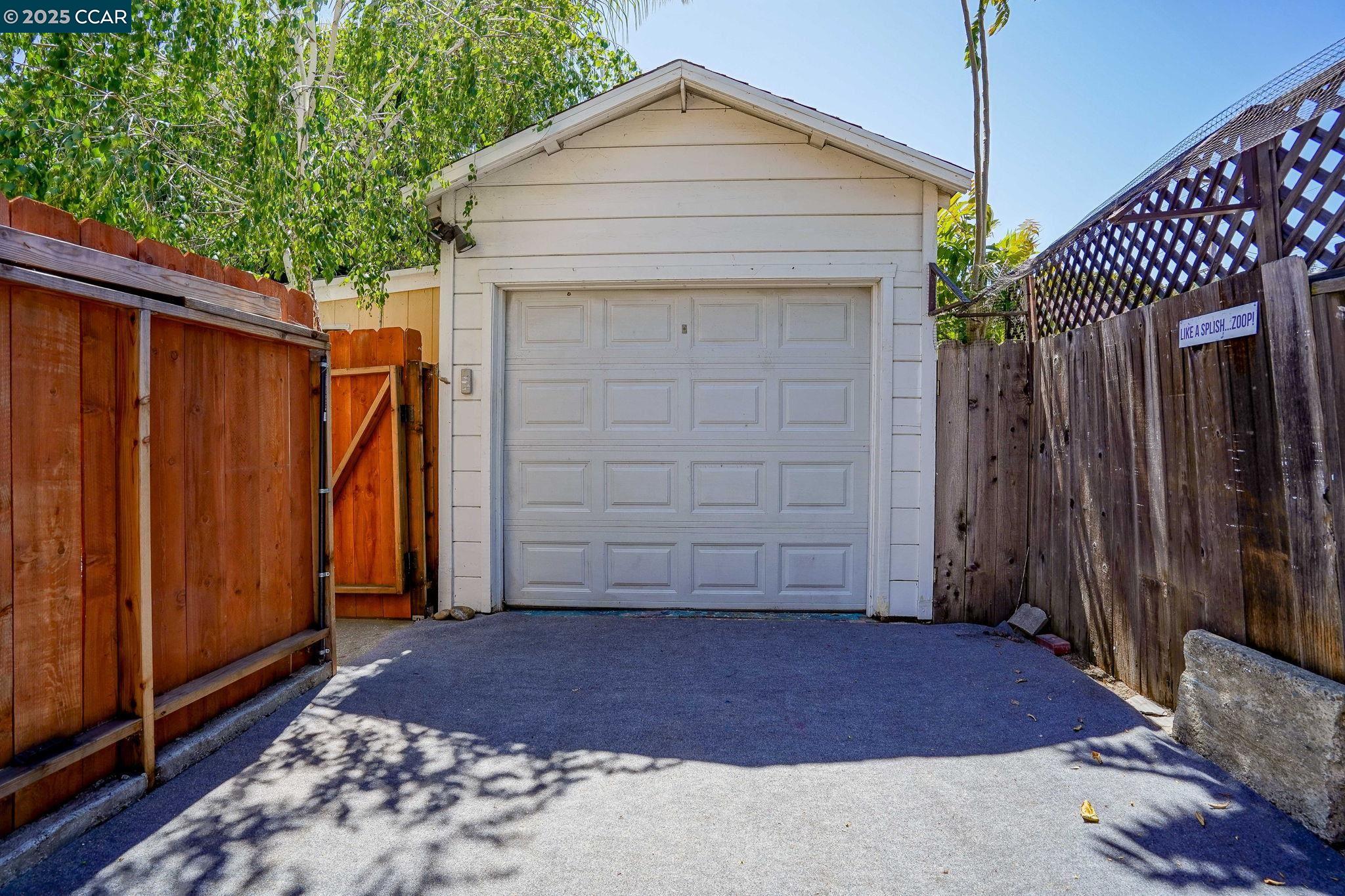 1714 Alhambra Ave