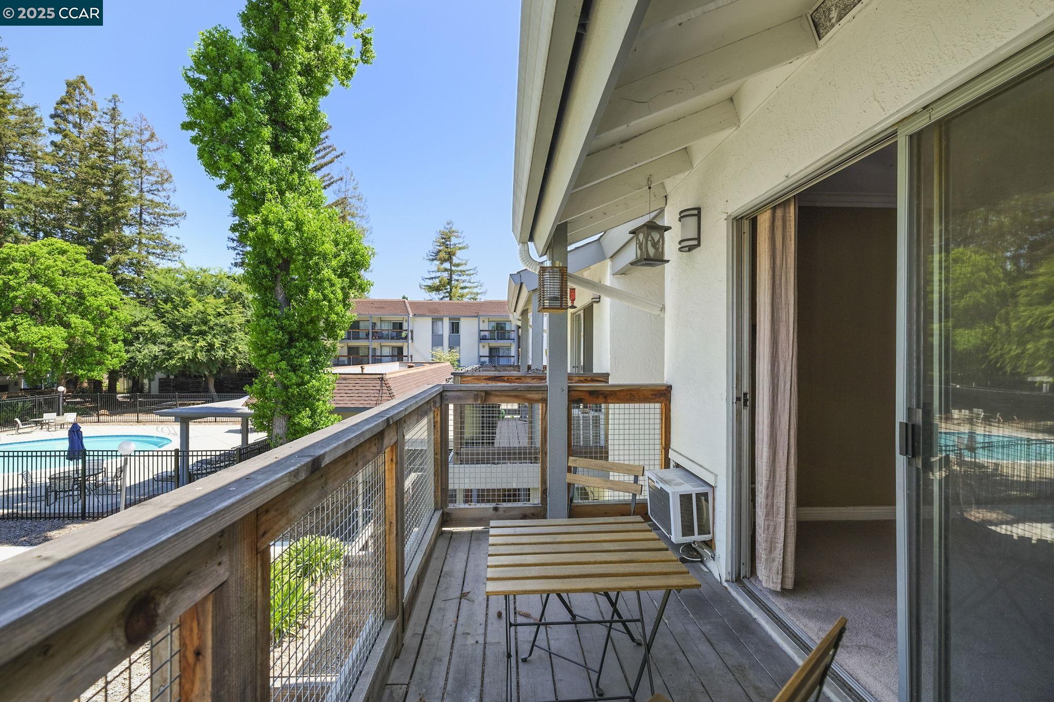 4081 Clayton Rd # 202