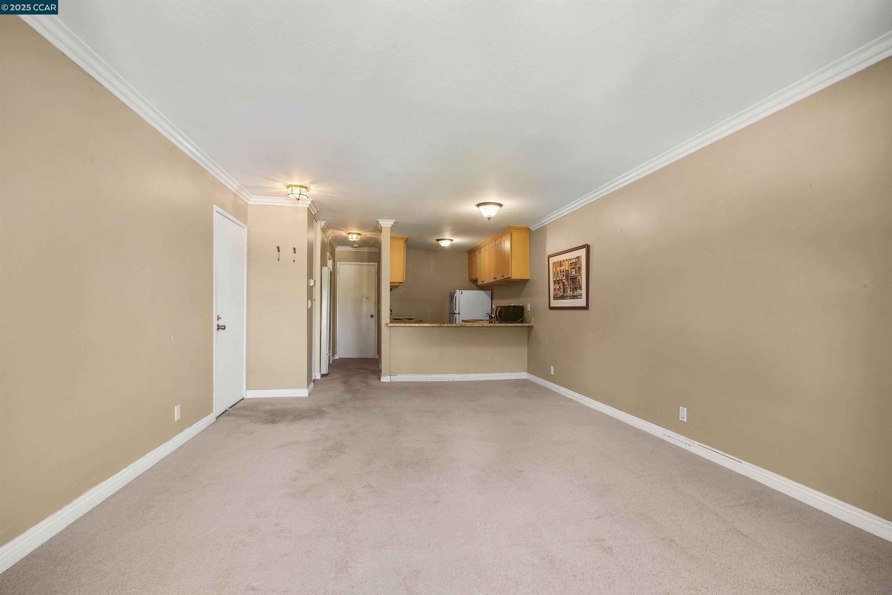 4081 Clayton Rd # 202