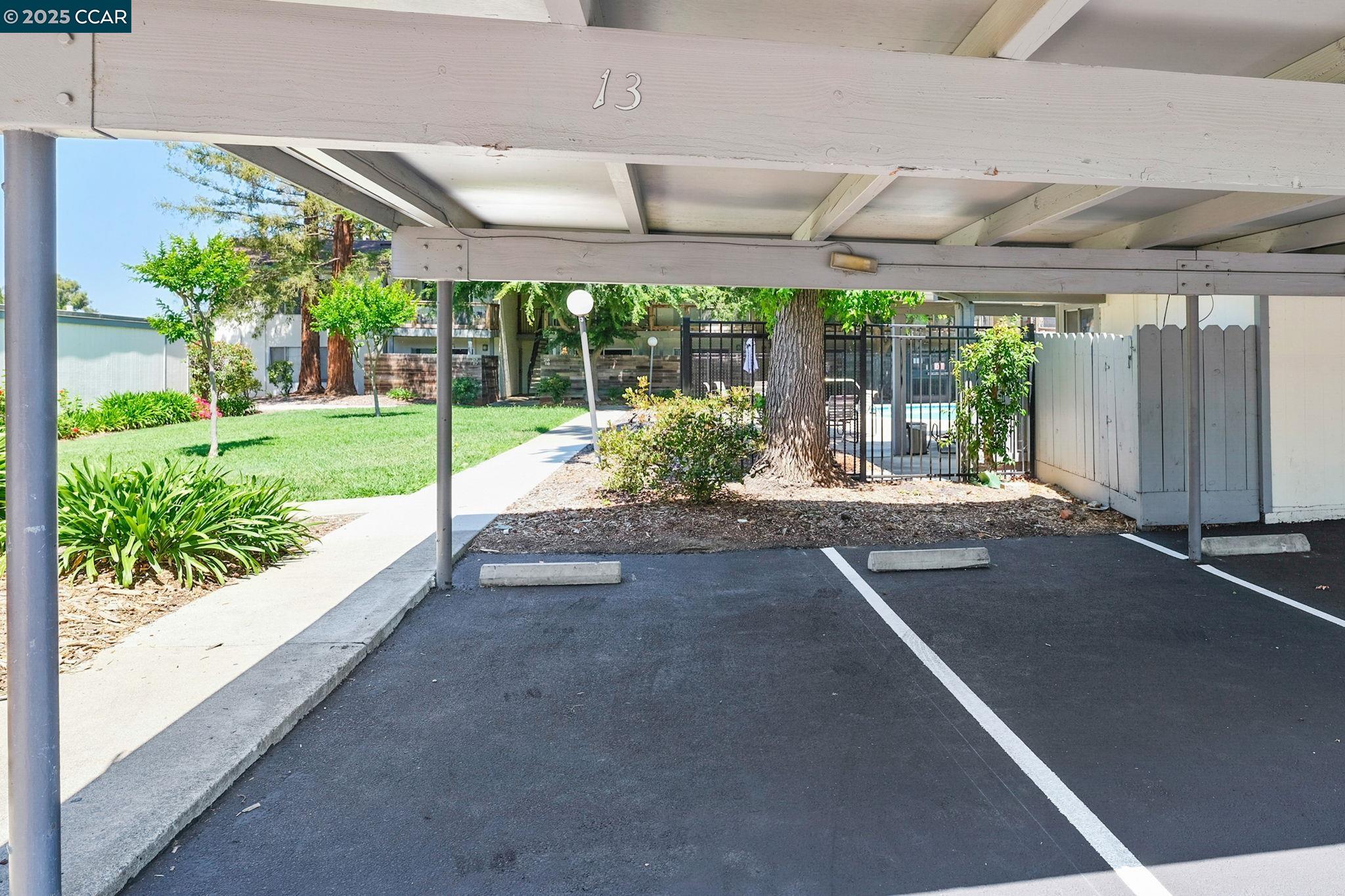 4081 Clayton Rd # 202