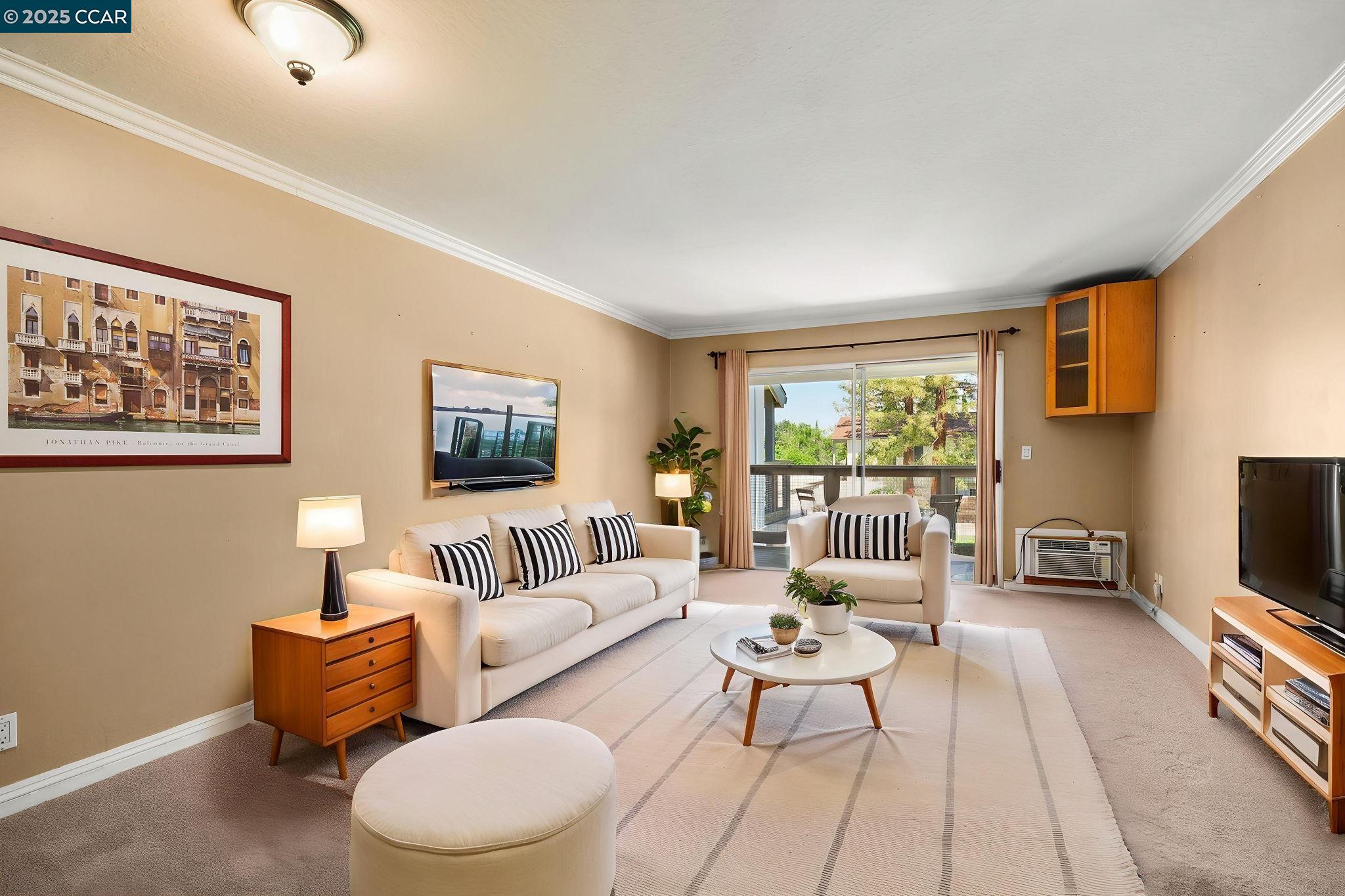 4081 Clayton Rd # 202