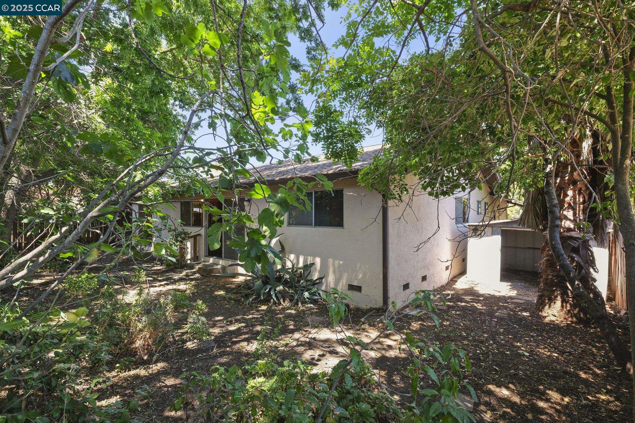 2054 Newton Way