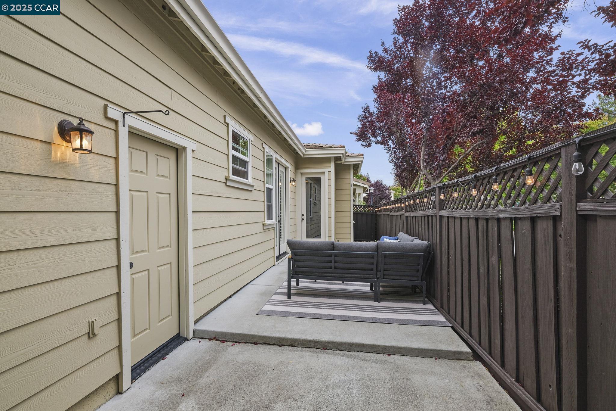 401 Seville Ln