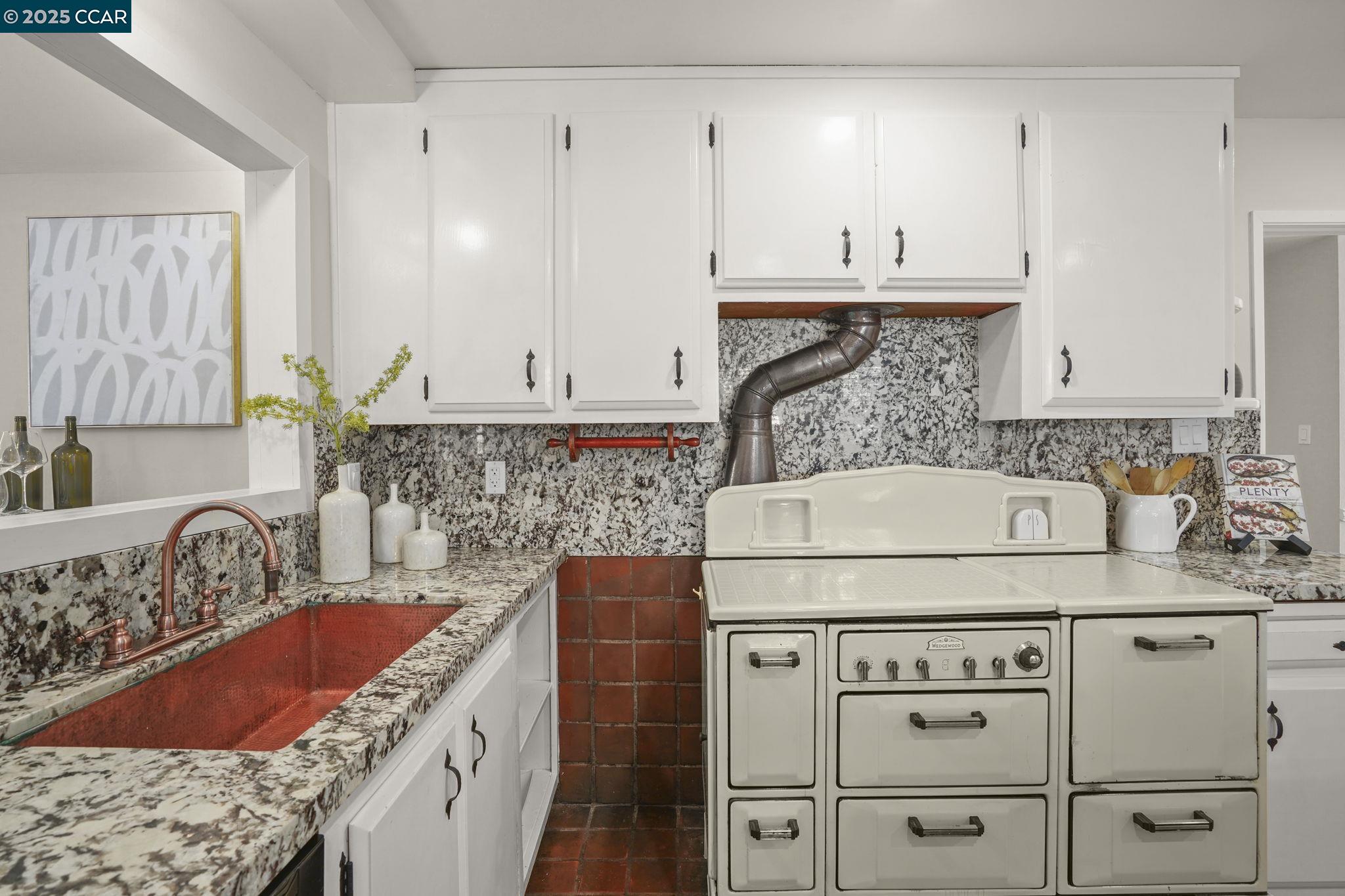 6324 Bonita Ct
