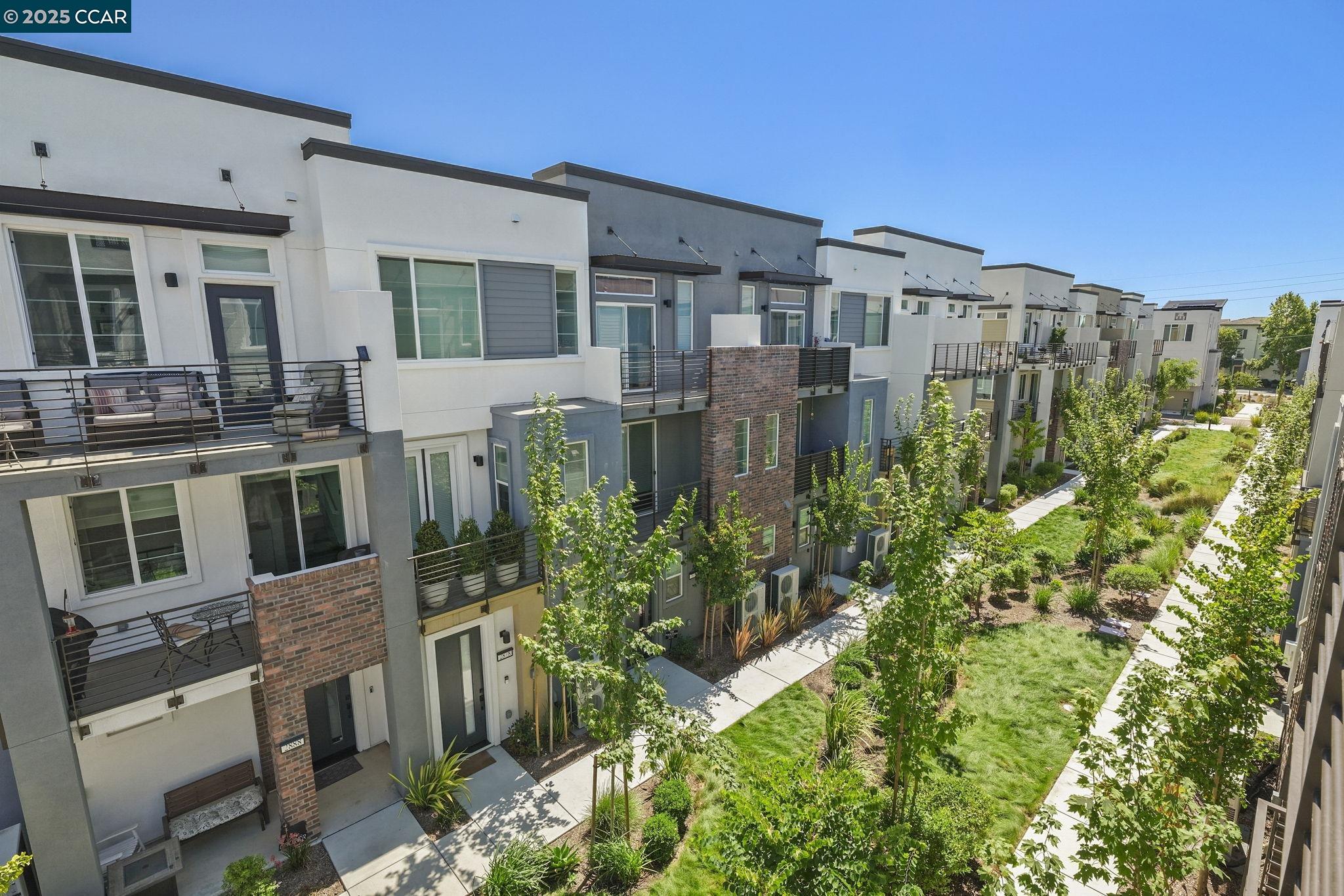 2853 Cathwood Lane