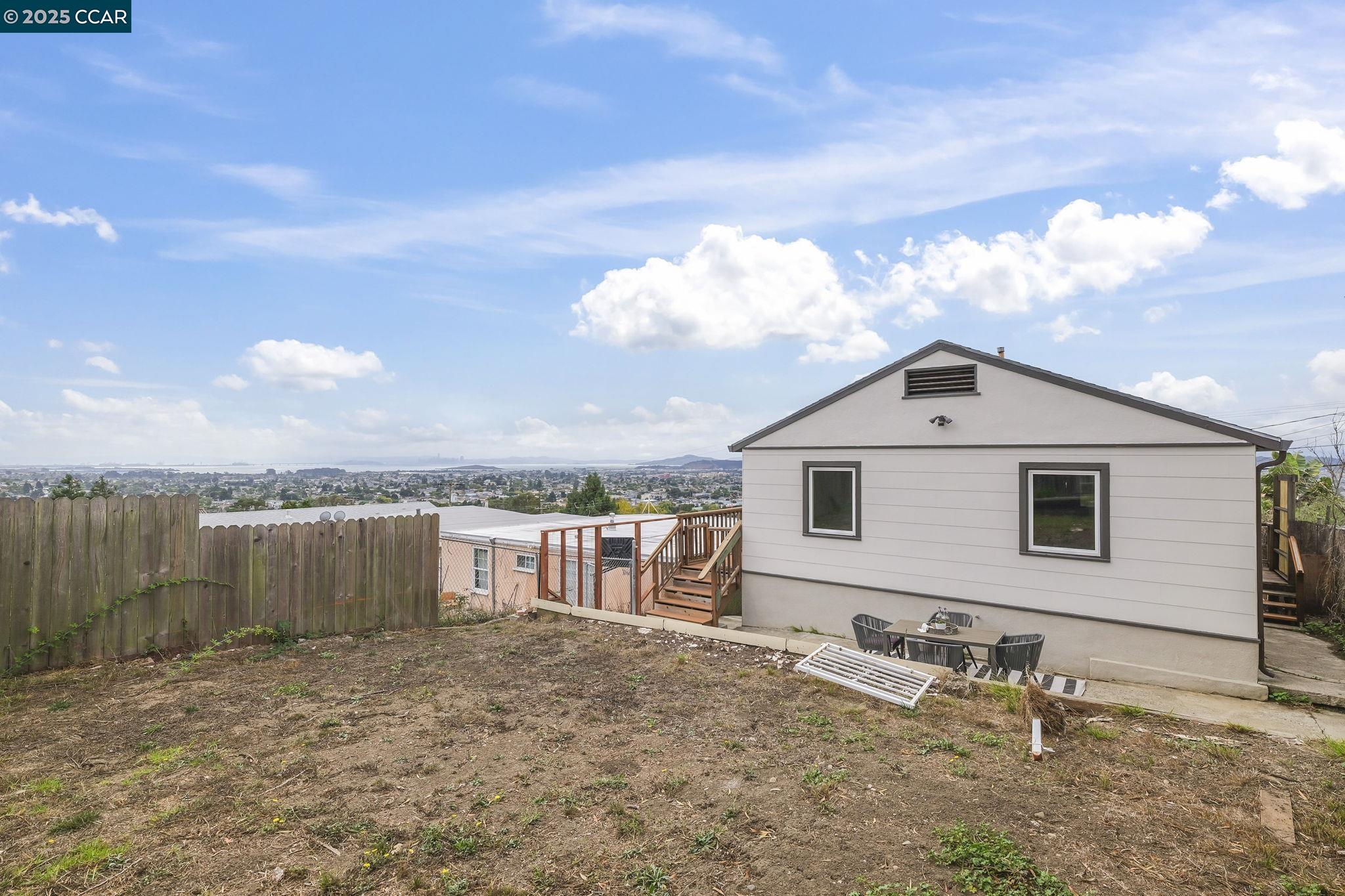 1532 Bayo Vista Ave