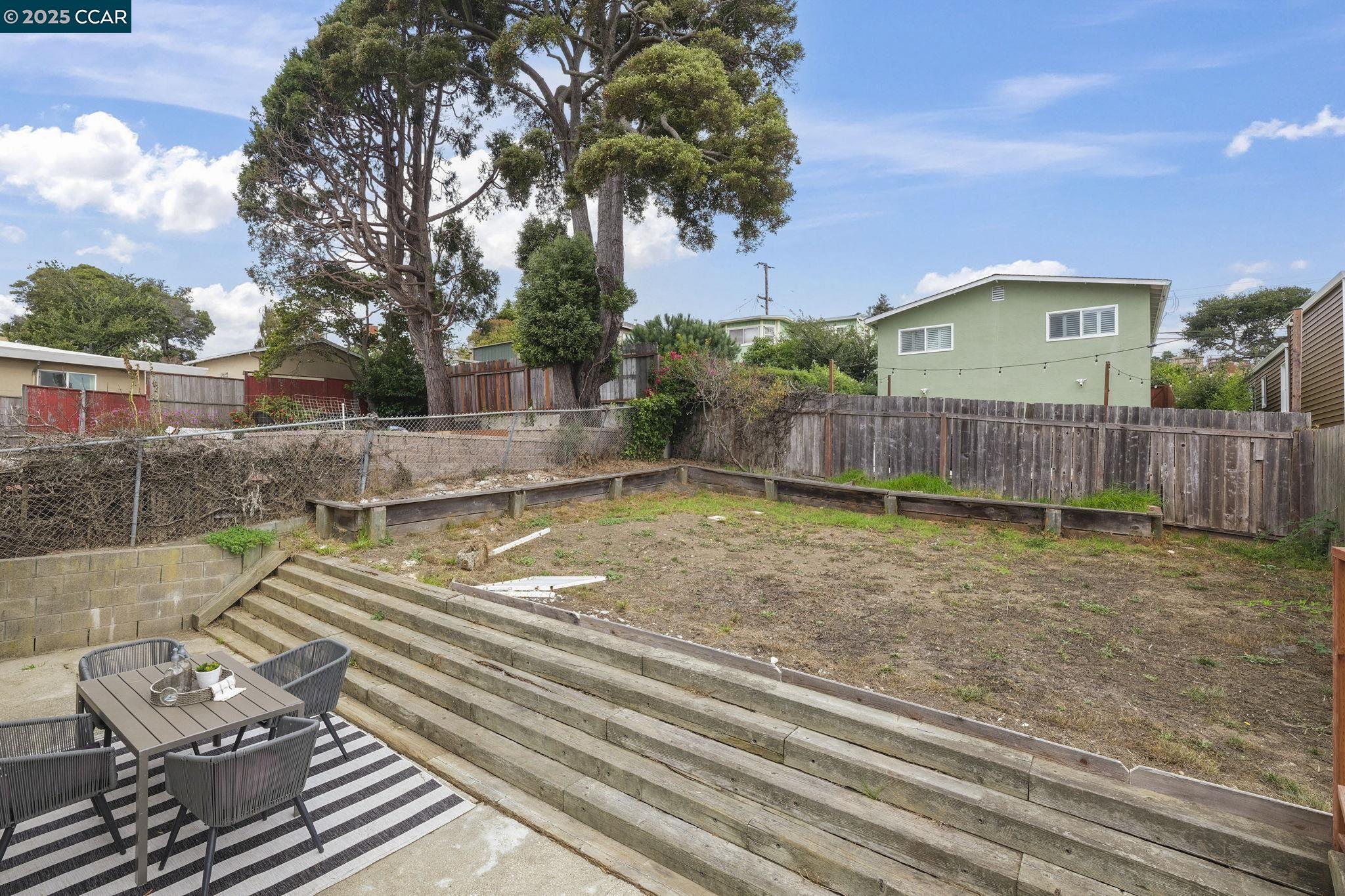 1532 Bayo Vista Ave
