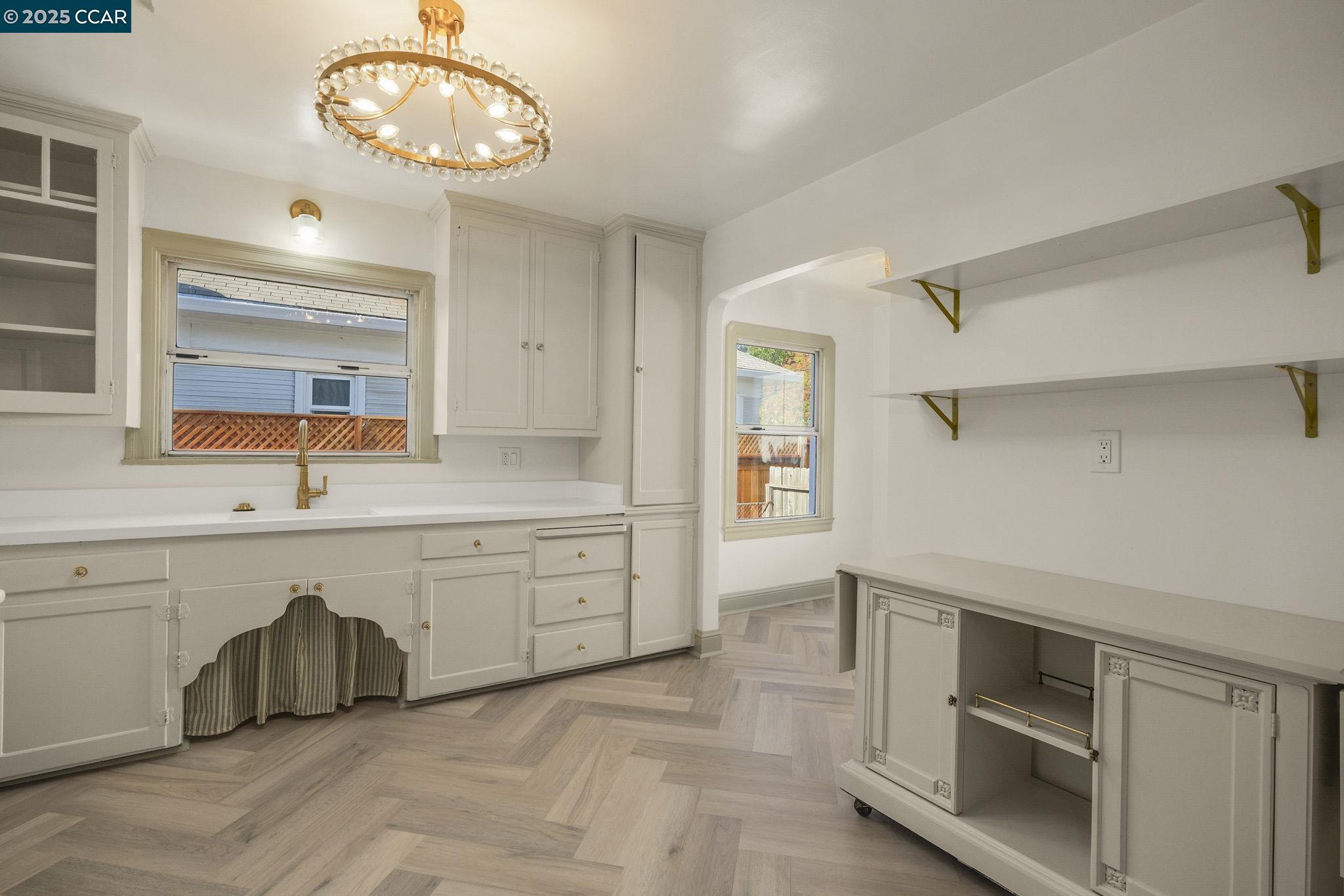 1016 Castro, Martinez