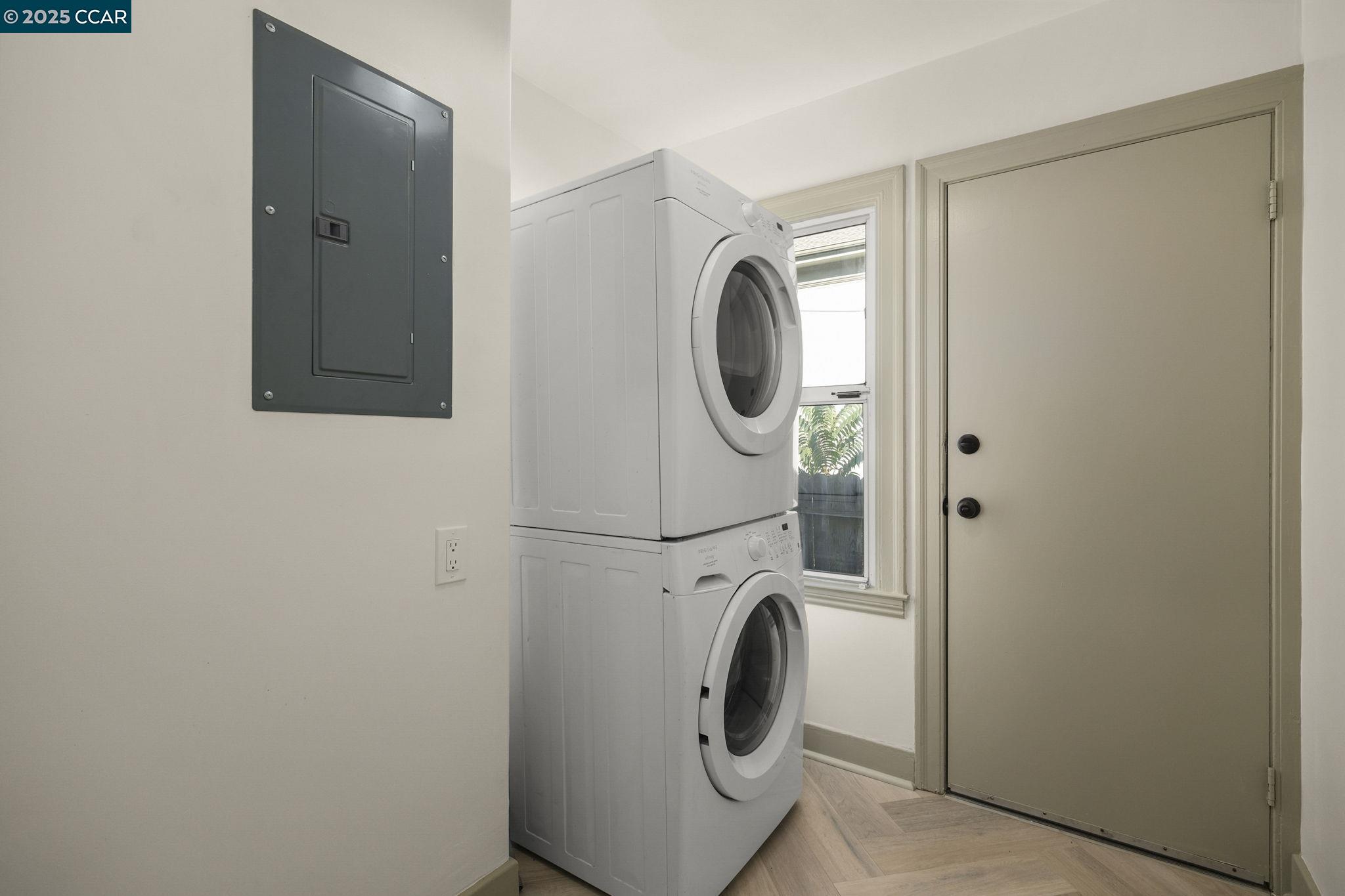 1016 Castro, Martinez