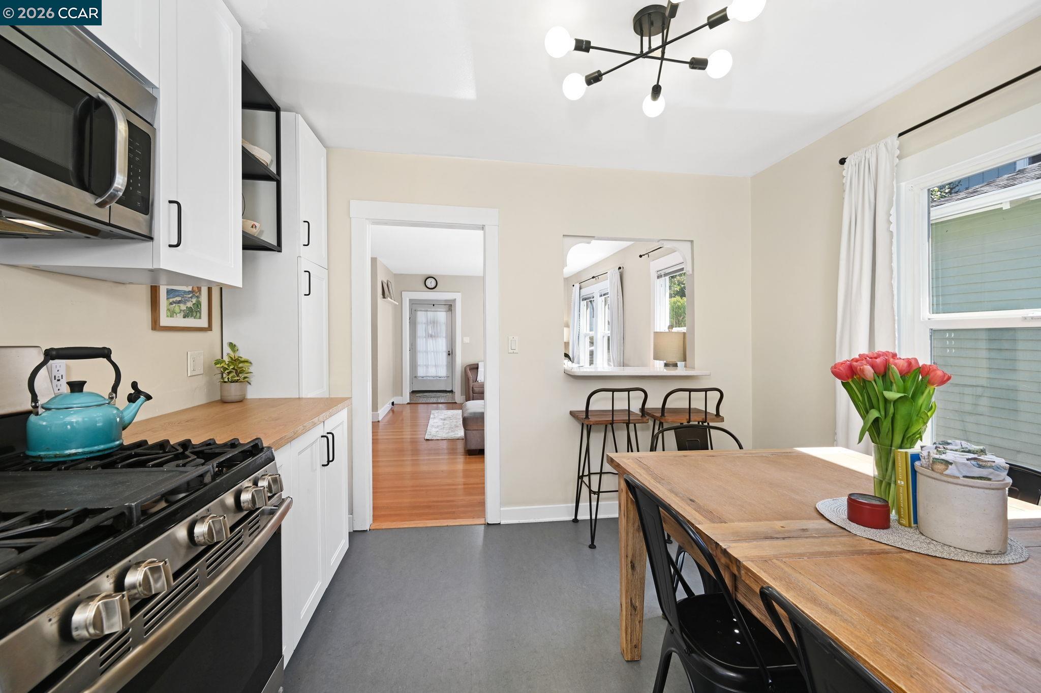 26 Cooke St