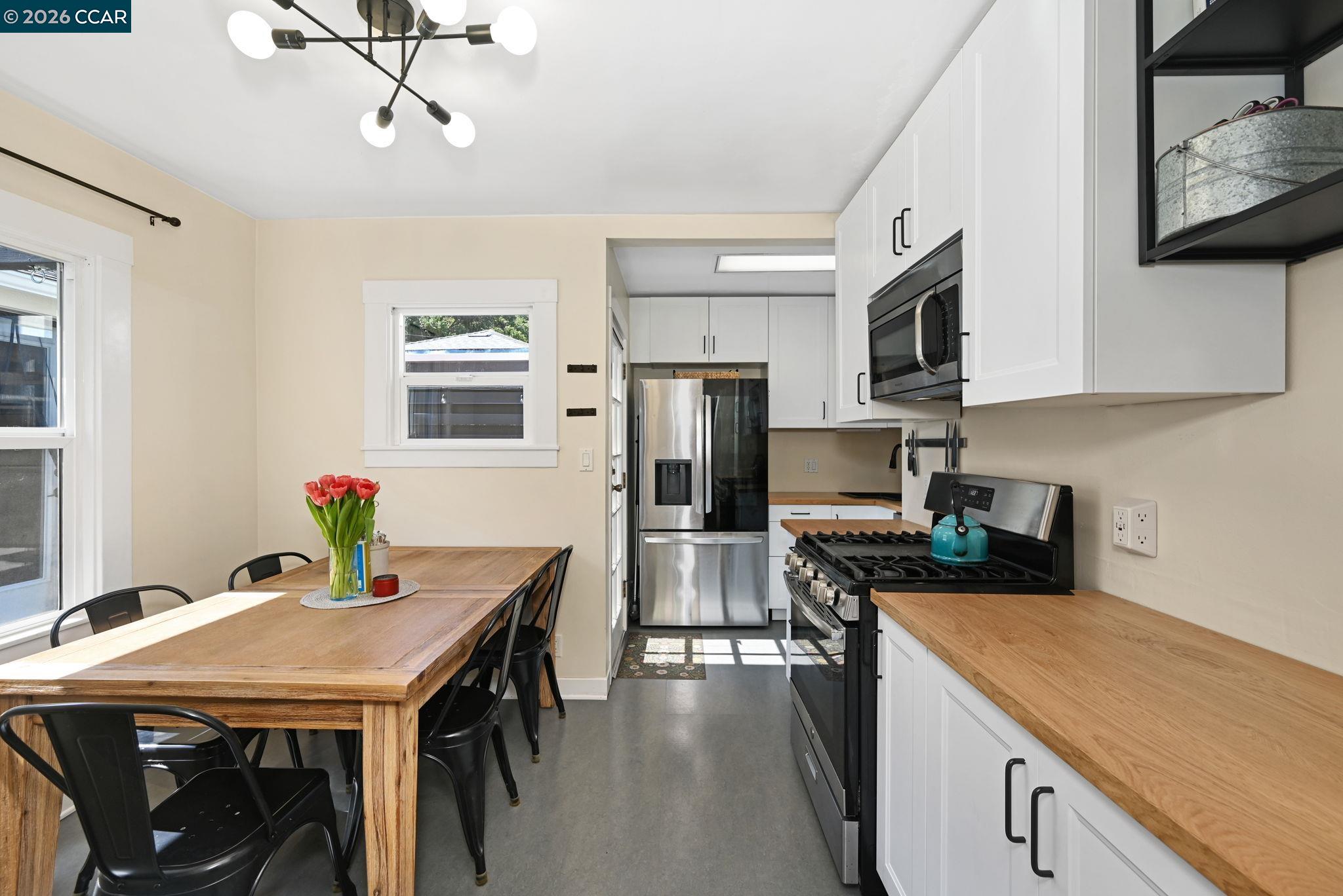 26 Cooke St