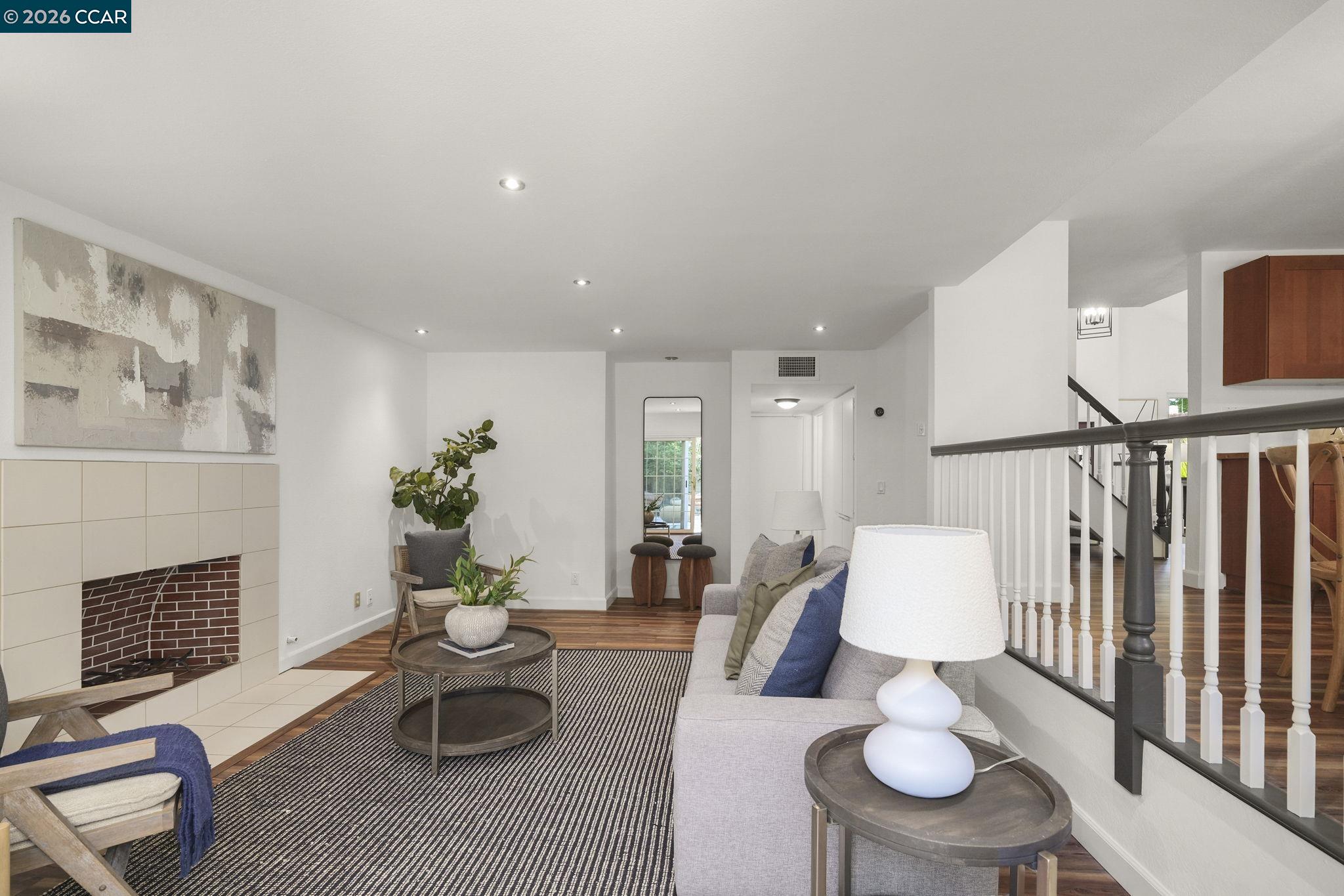 1357 Sussex Way