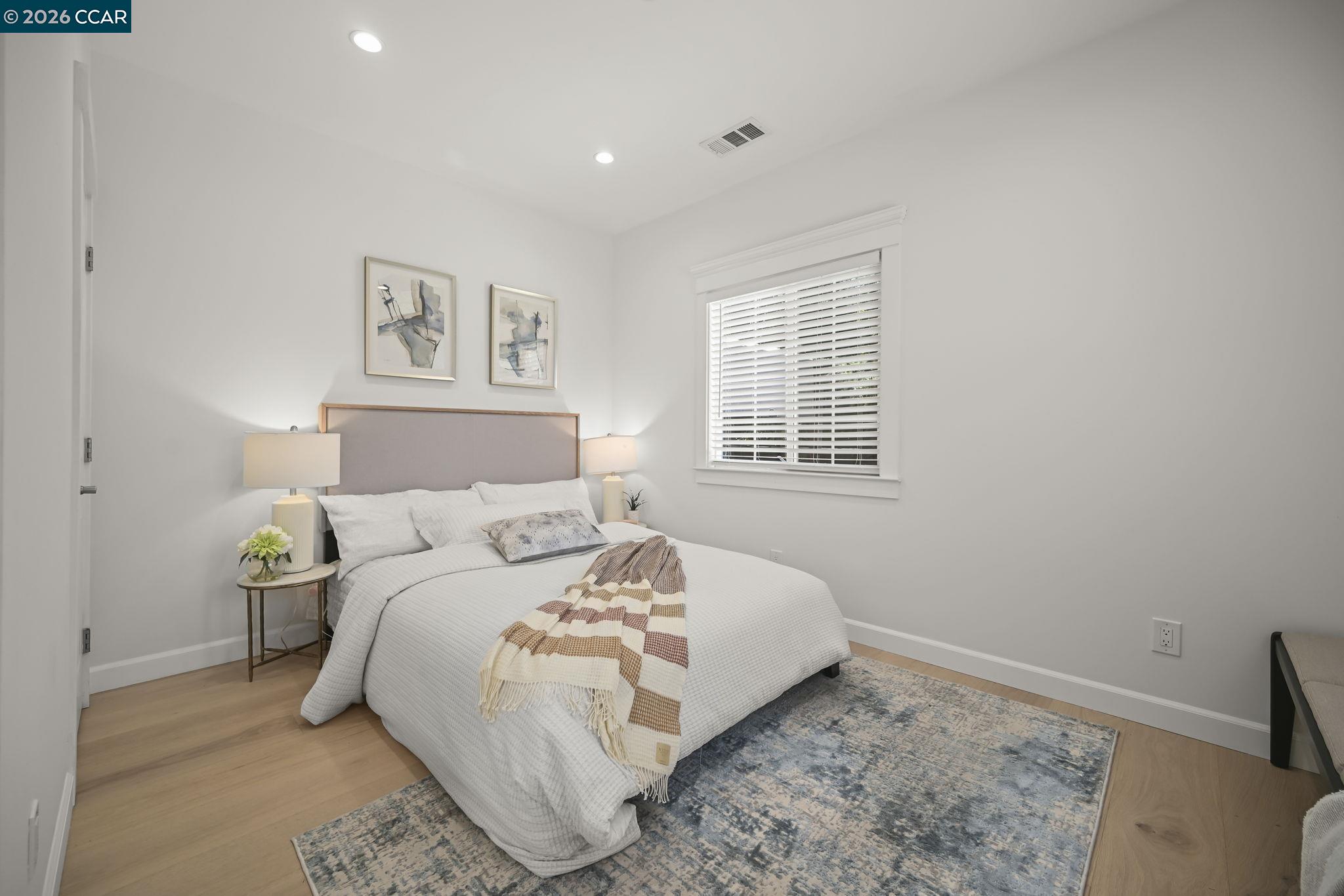 2527 Buena Vista Ave