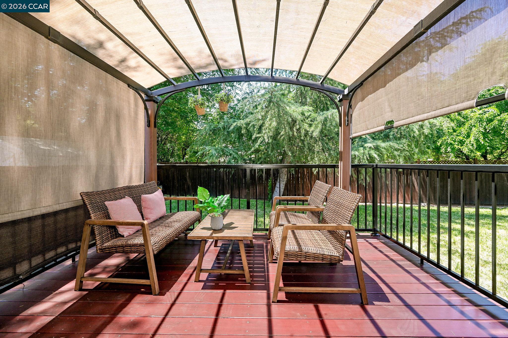 2527 Buena Vista Ave