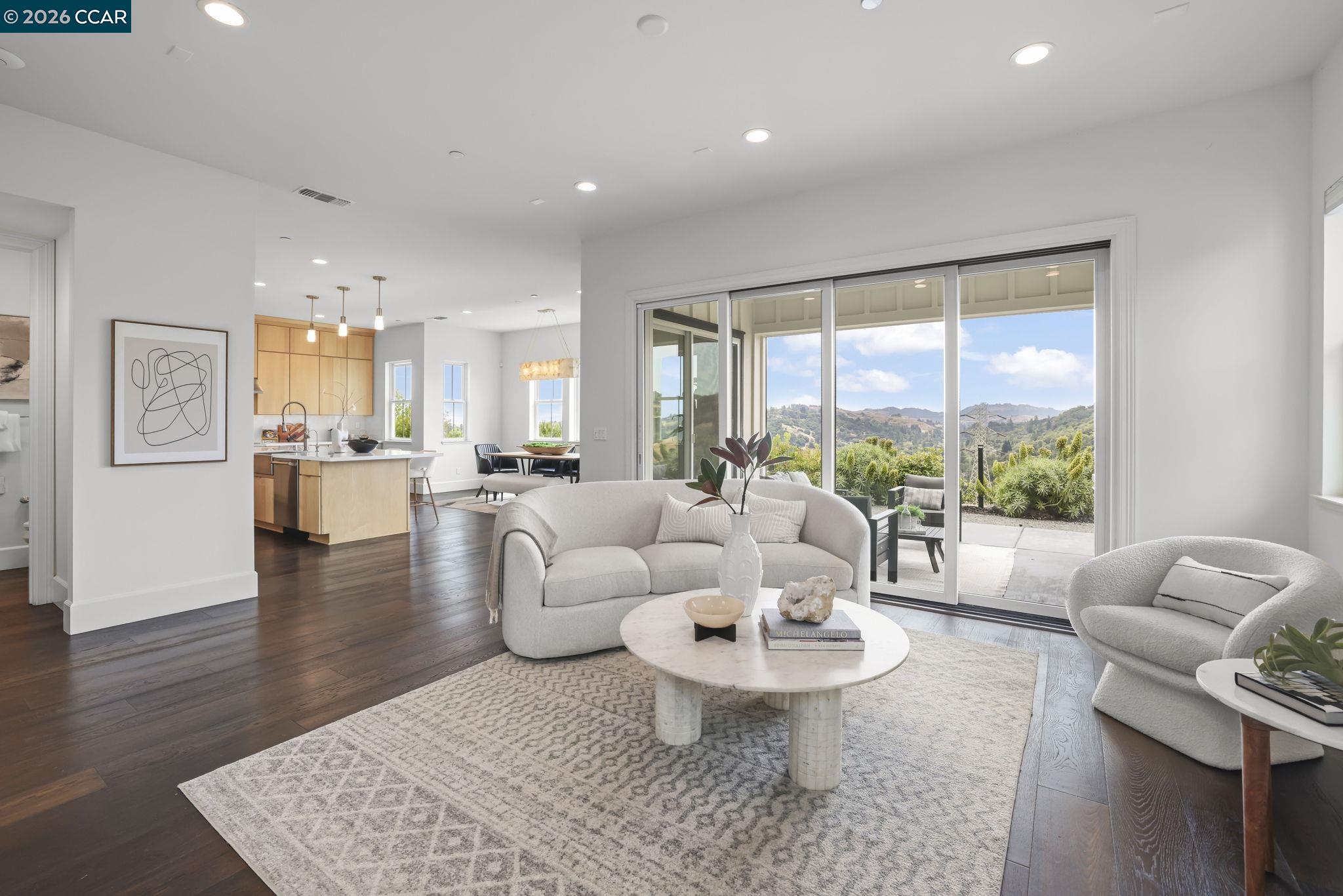 38 Fiddleneck Way