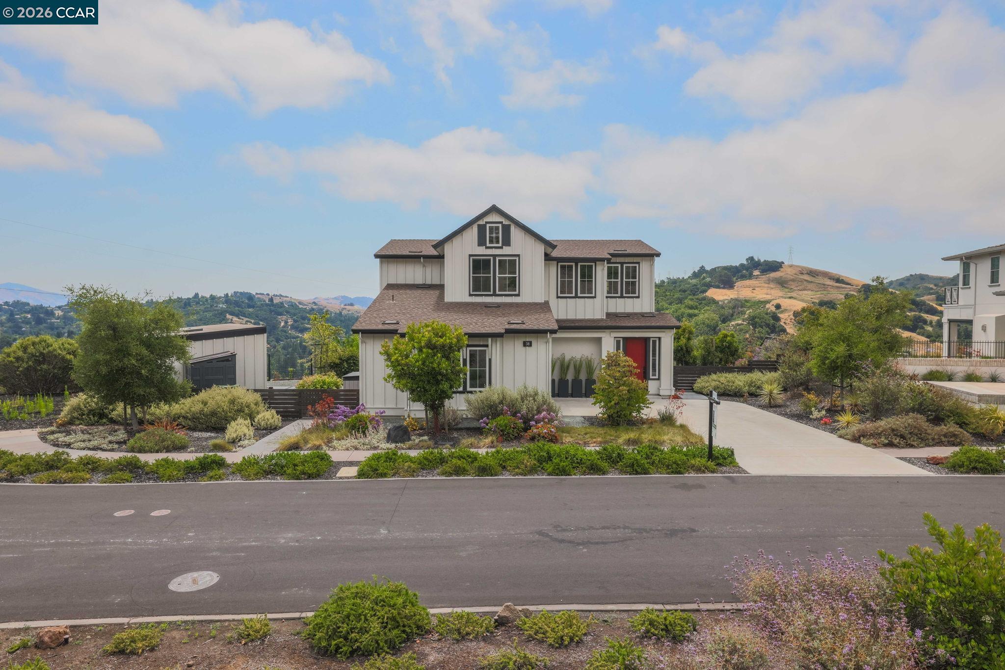 38 Fiddleneck Way
