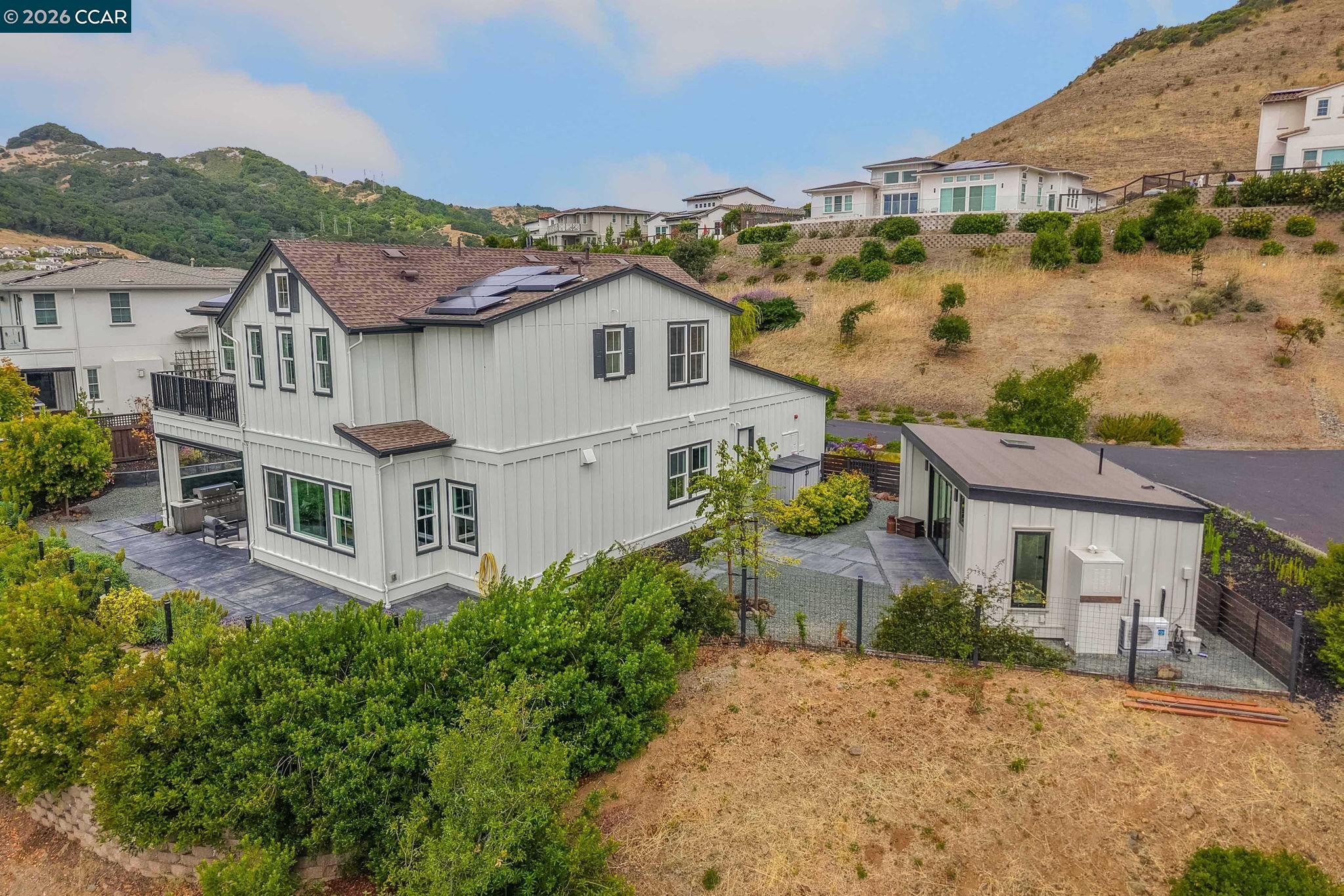 38 Fiddleneck Way