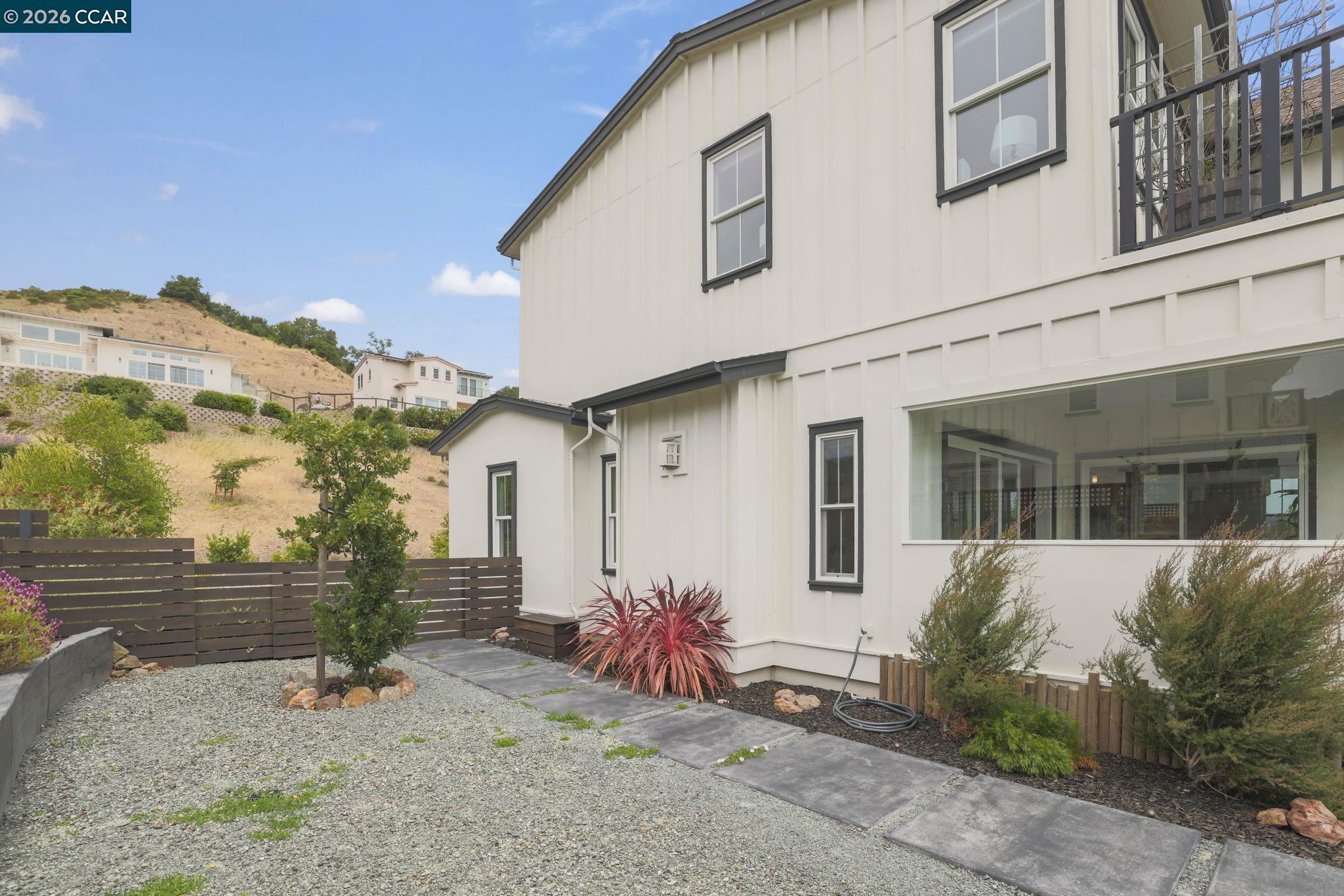 38 Fiddleneck Way