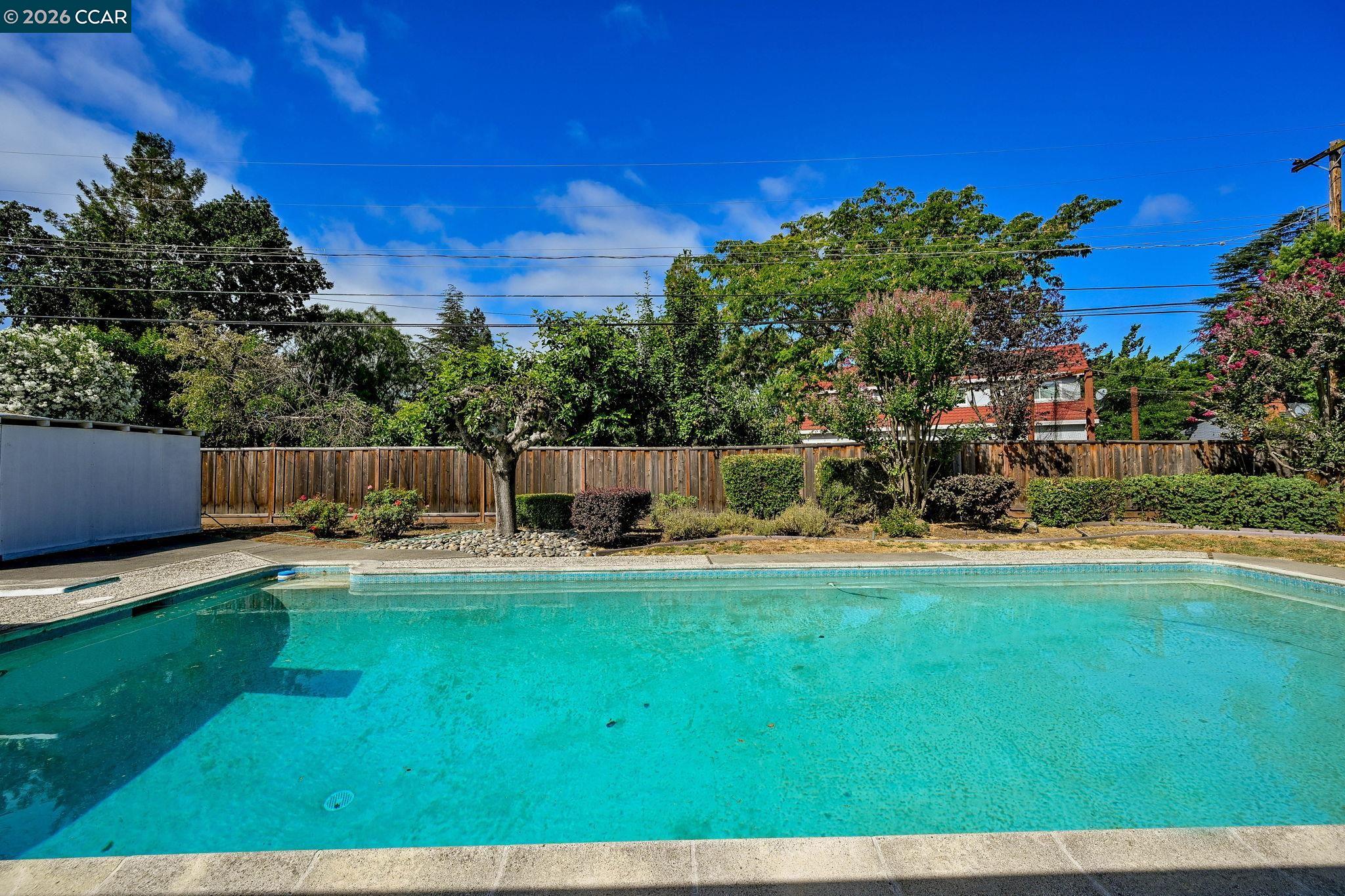 823 Savannah Cir