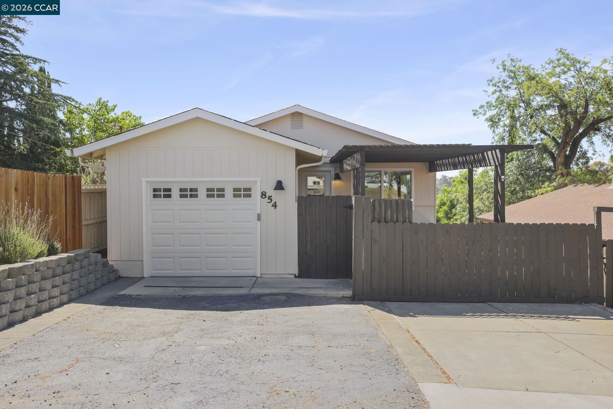 854 Shell Ave