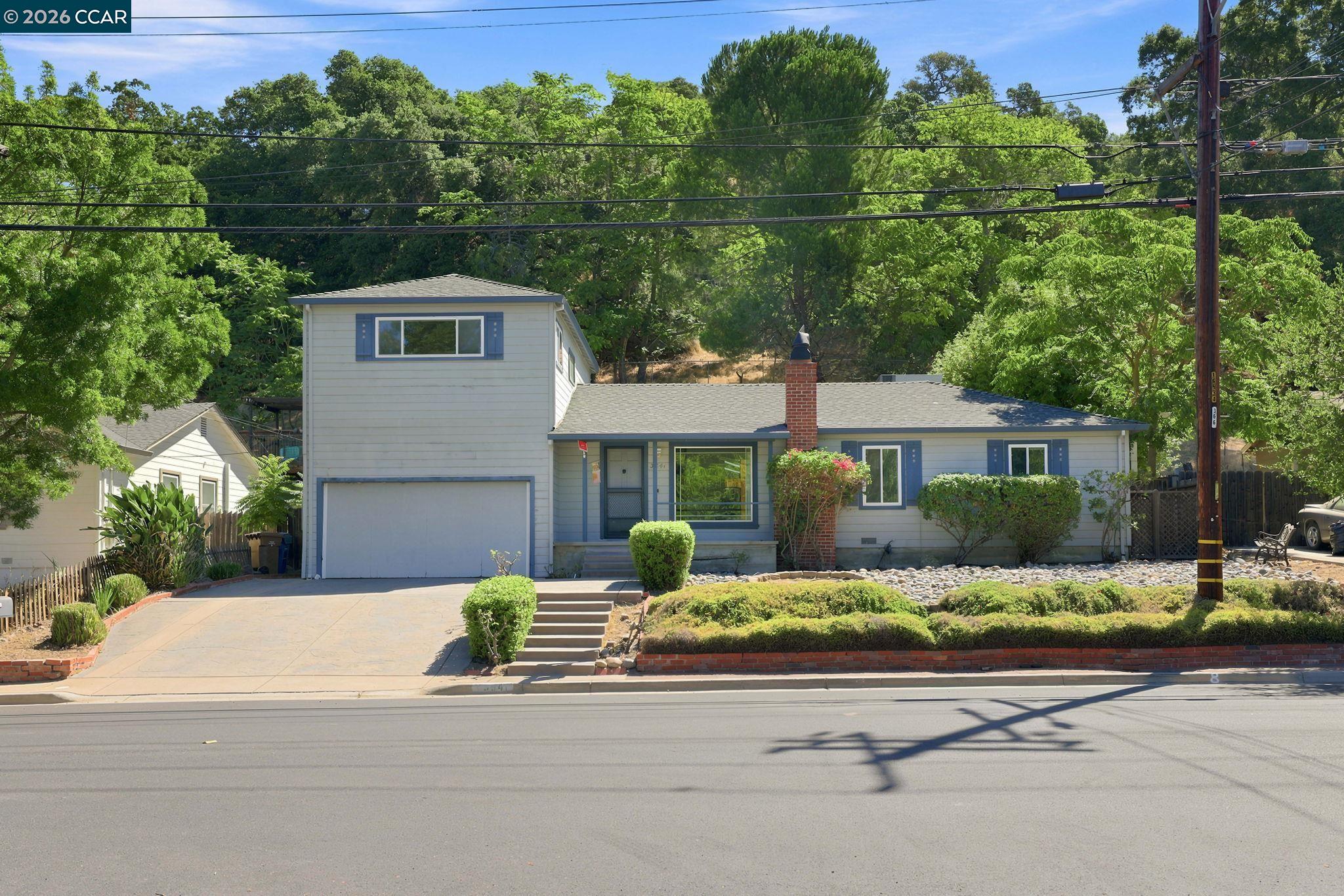 3841 Alhambra Way