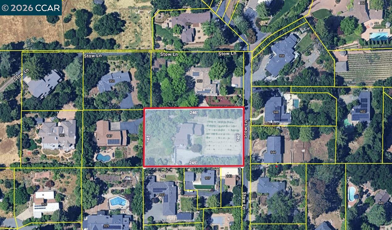 945 Stow Ln