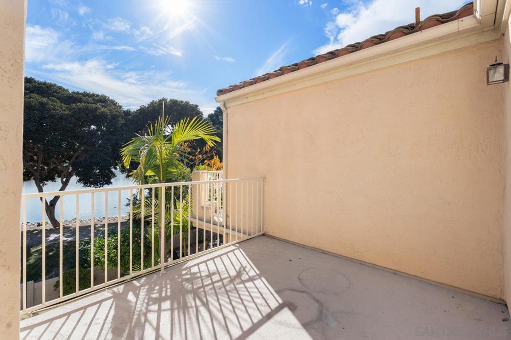 2110 Northshore Dr B