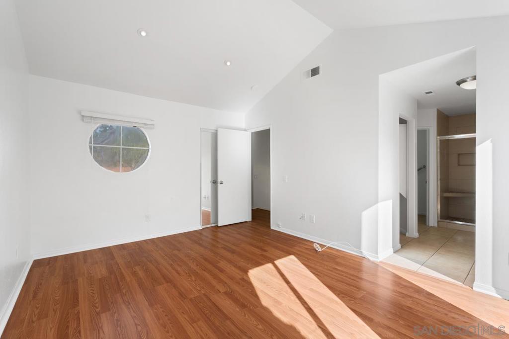 2110 Northshore Dr B